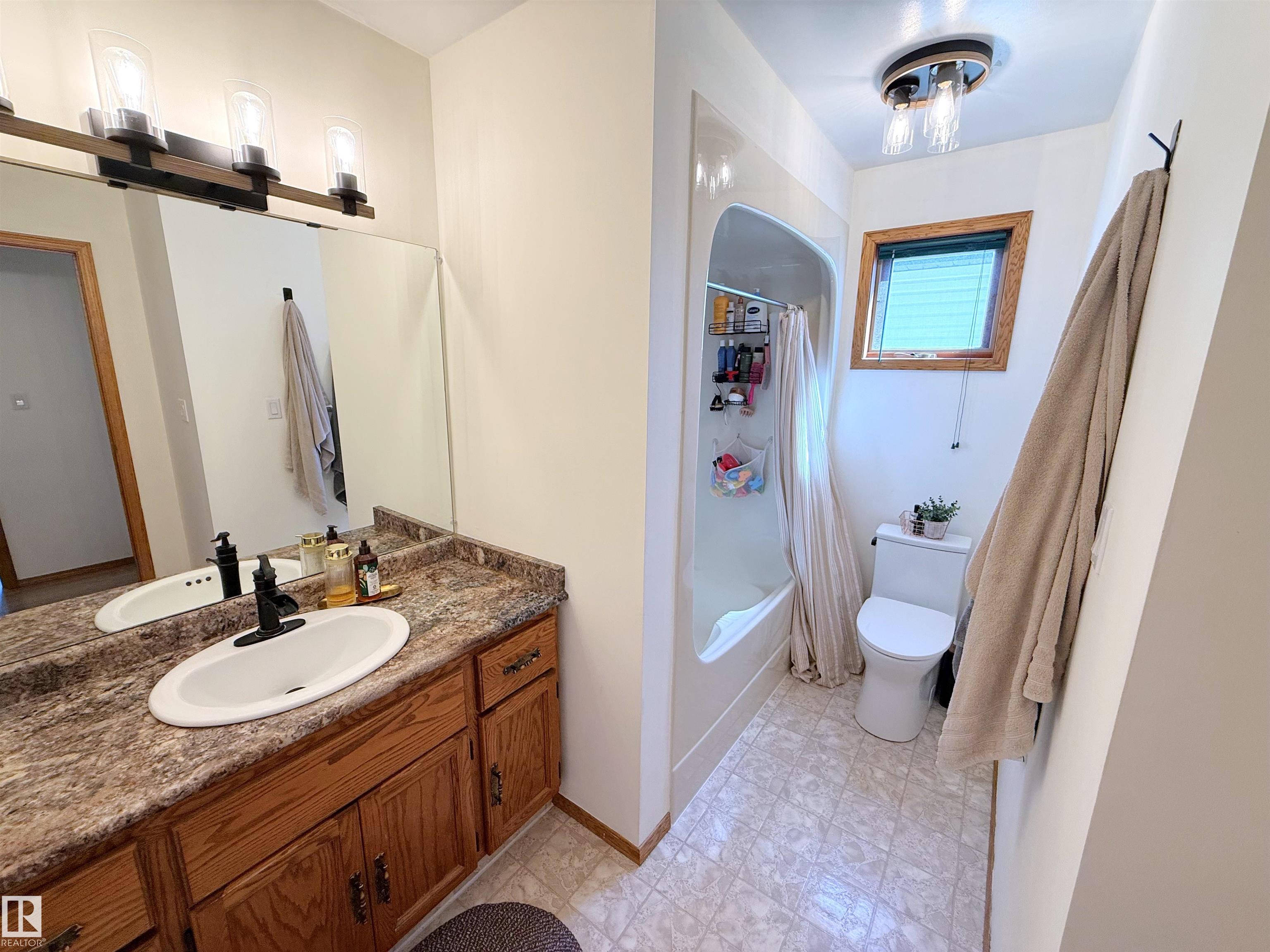 Photo 18 at 5003 57 Avenue, Glens The, Stony Plain