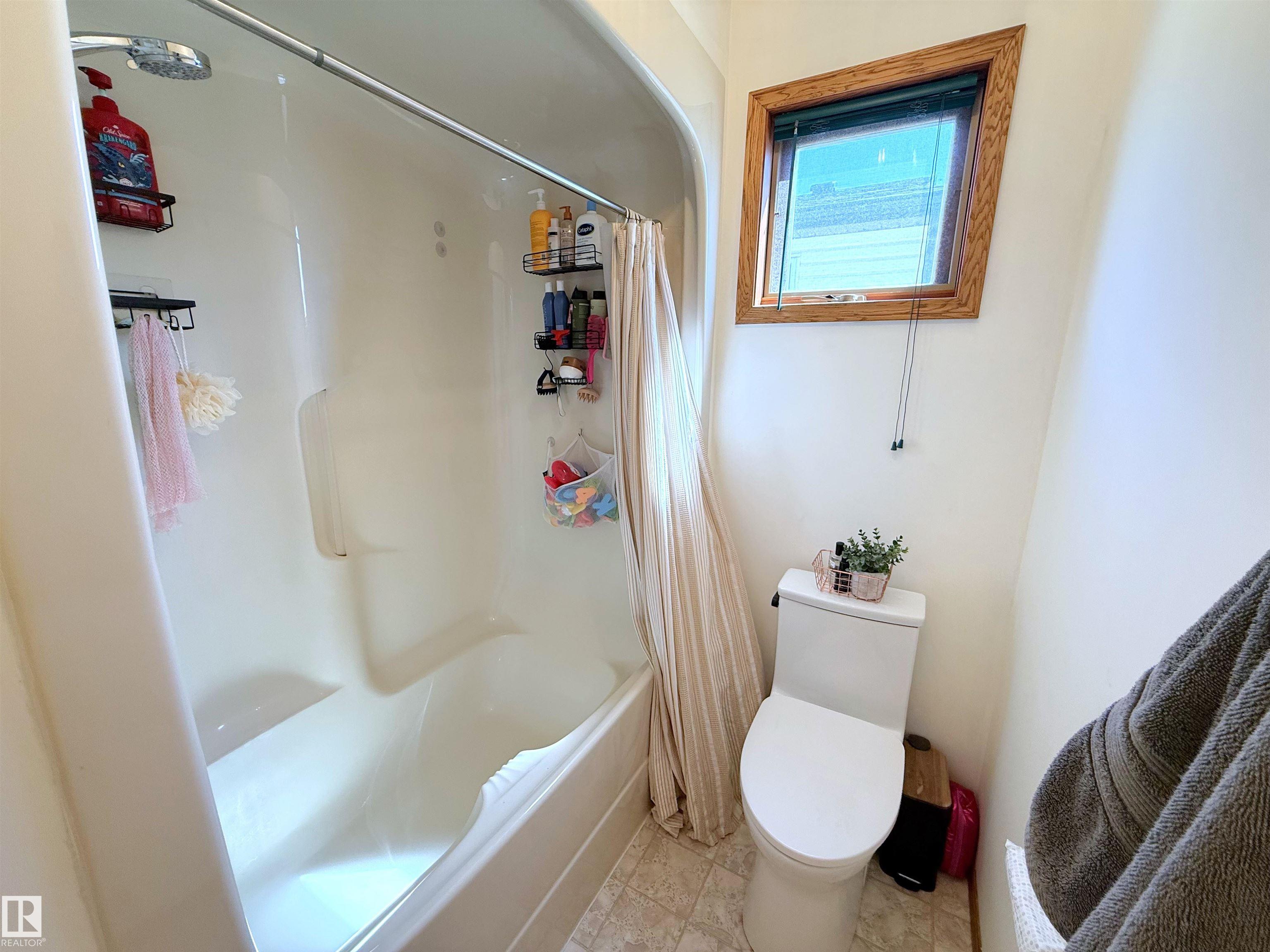 Photo 19 at 5003 57 Avenue, Glens The, Stony Plain