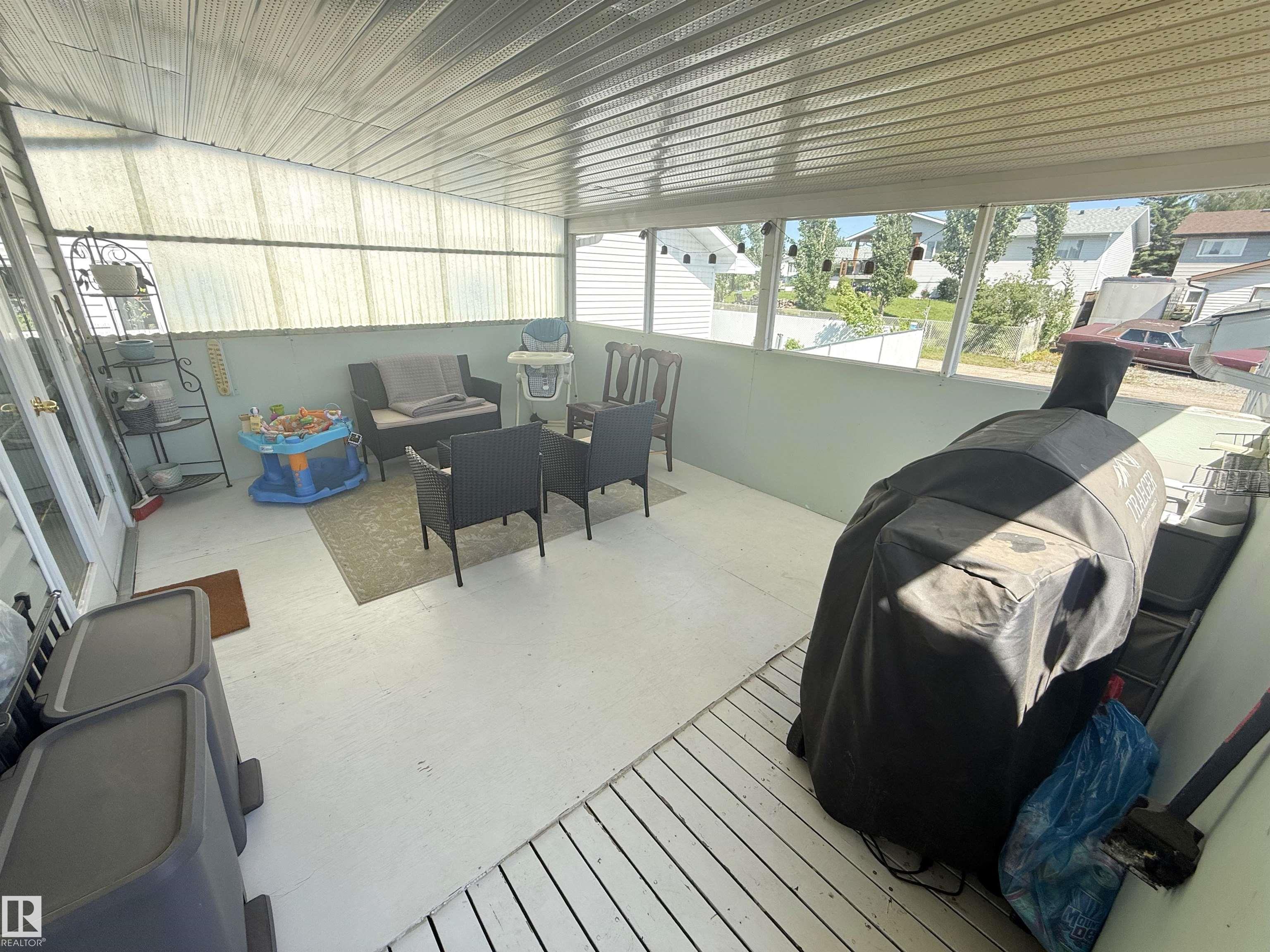 Photo 10 at 5003 57 Avenue, Glens The, Stony Plain