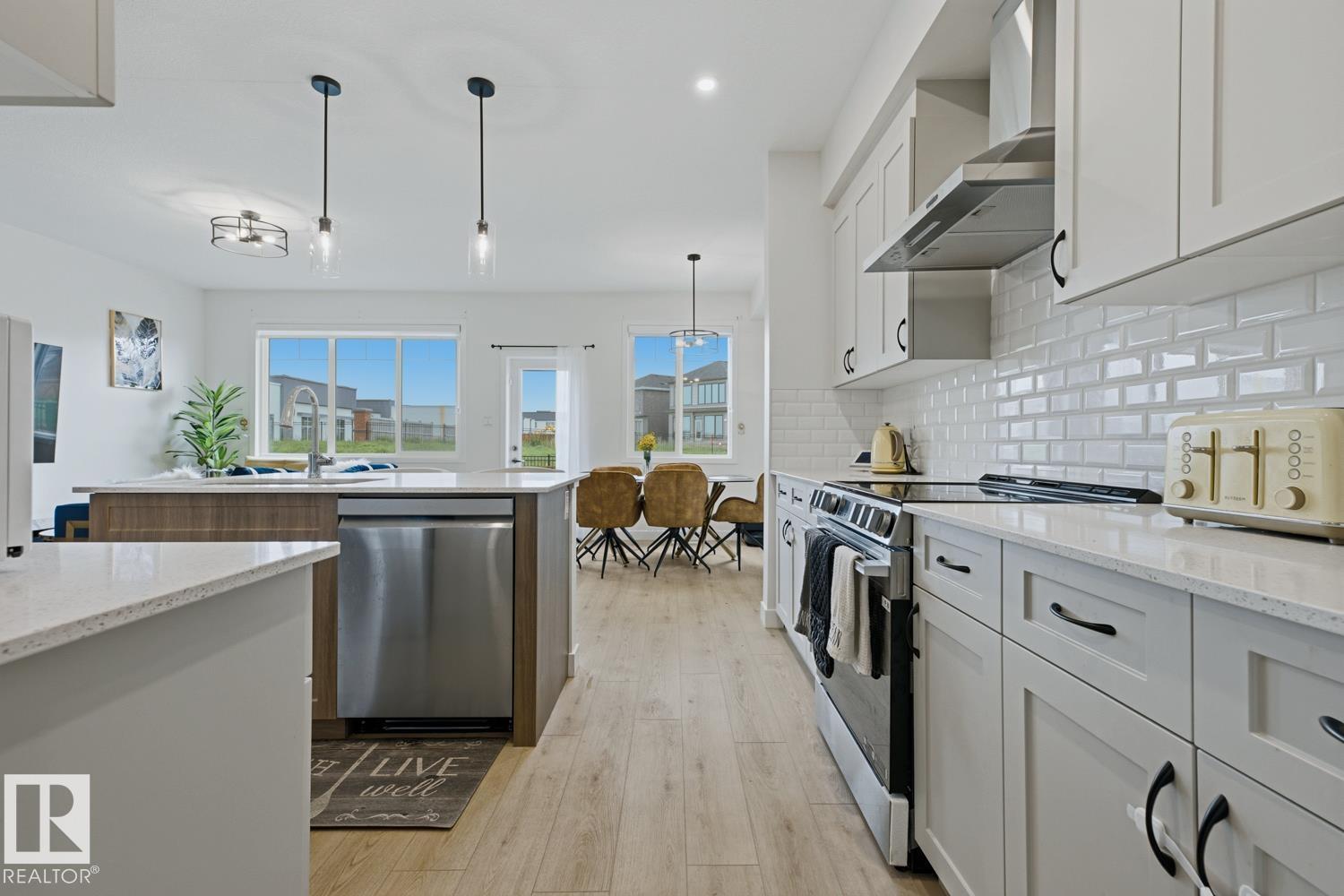 Photo 11 at 22916 82 Avenue NW, Rosenthal, Edmonton
