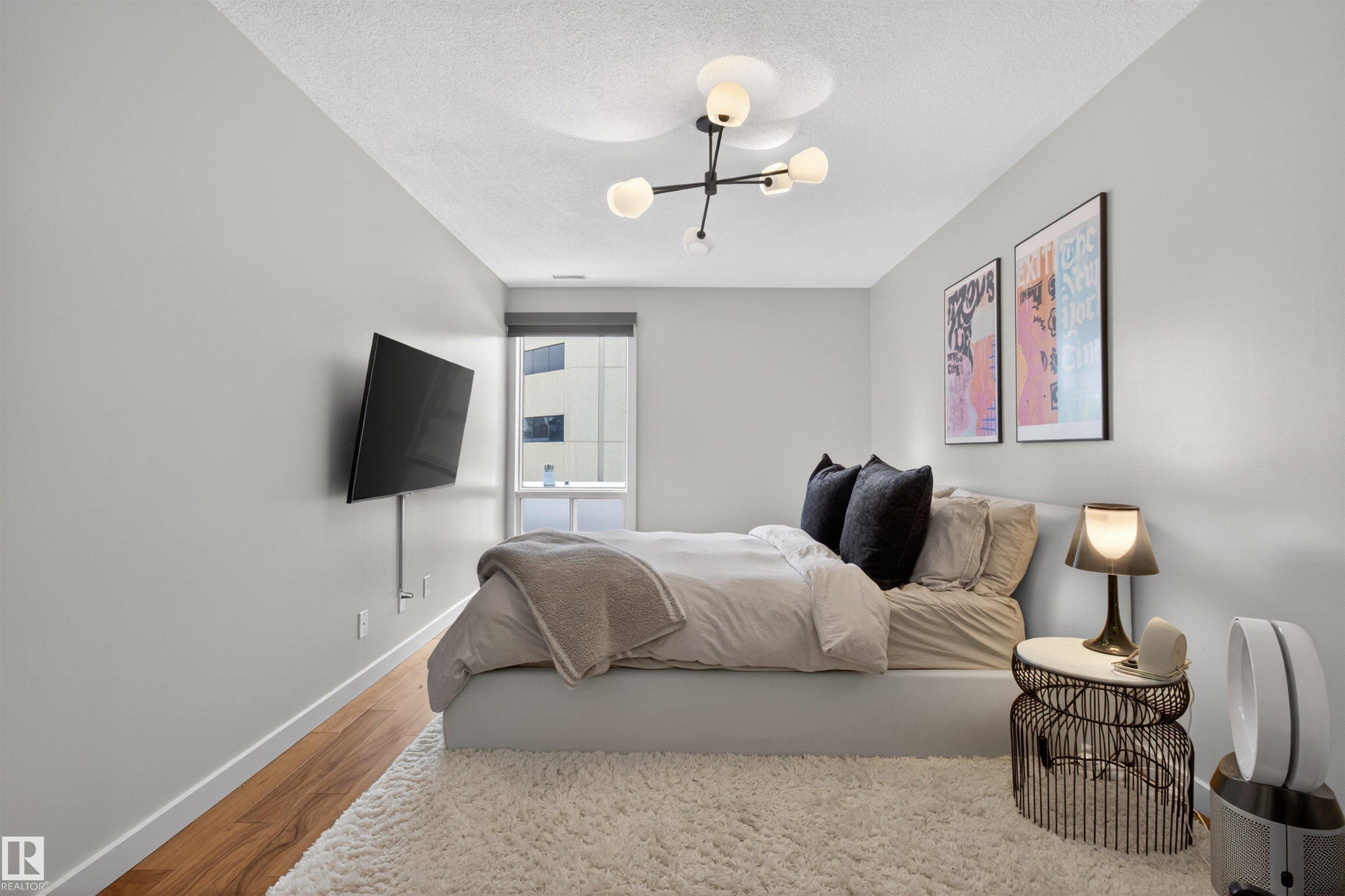 Photo 8 at 305 - 10026 112 Street NW, Wîhkwêntôwin, Edmonton