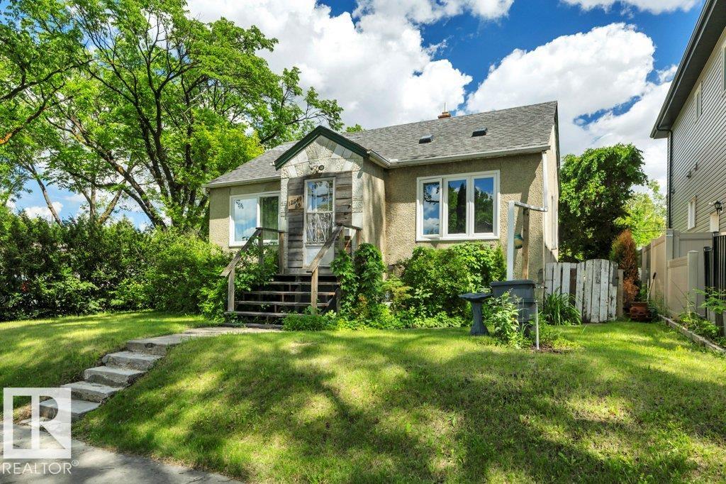 12049 65 Street NW, Montrose, Edmonton