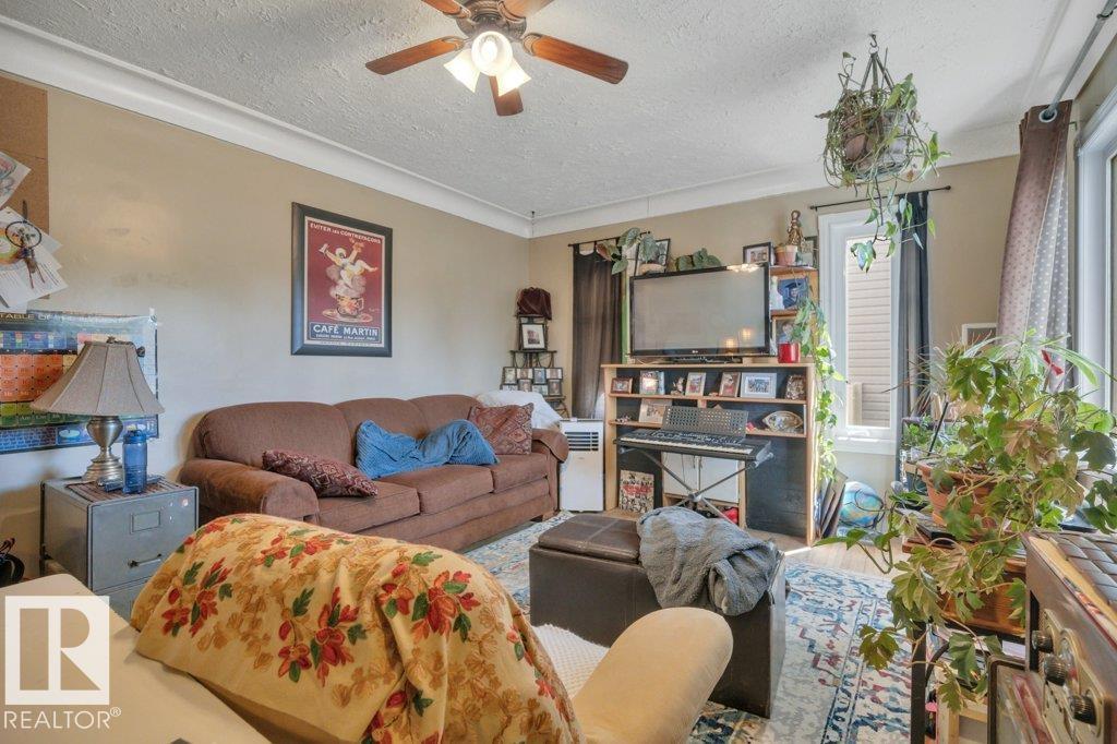 Photo 6 at 12049 65 Street NW, Montrose, Edmonton