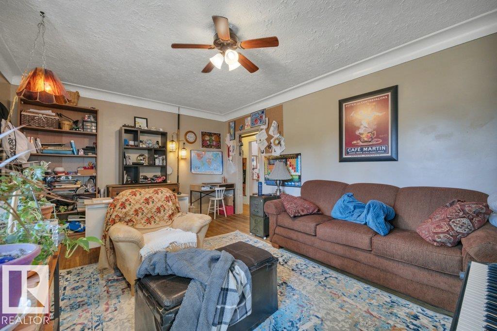 Photo 7 at 12049 65 Street NW, Montrose, Edmonton