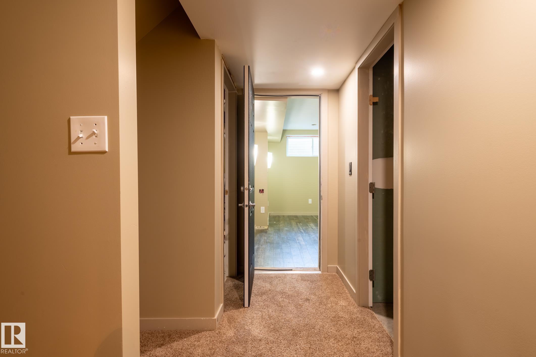 https://zimg.paragon.ice.com/ParagonImages/Property/PM/RAE/225408897/39/0/0/9439f0c94718c10accbcdc4d47cecfc0/1/b2a3ac2c801934527cf9f6fef952ffaa/225408897-cb6ec26c-30ed-49c3-b37b-81147c76ff7a.JPG