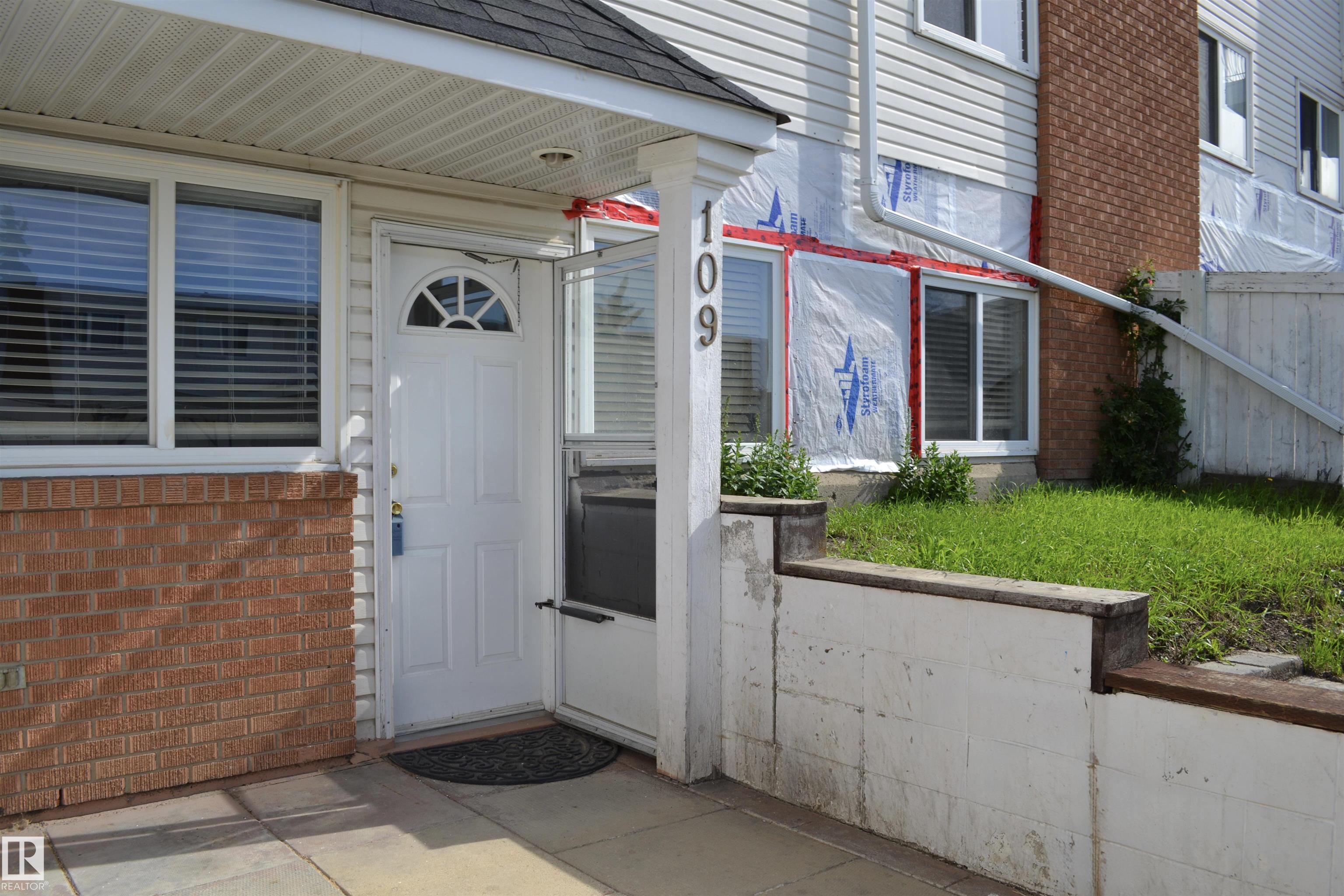 109 - 14530 52 Street NW, Casselman, Edmonton