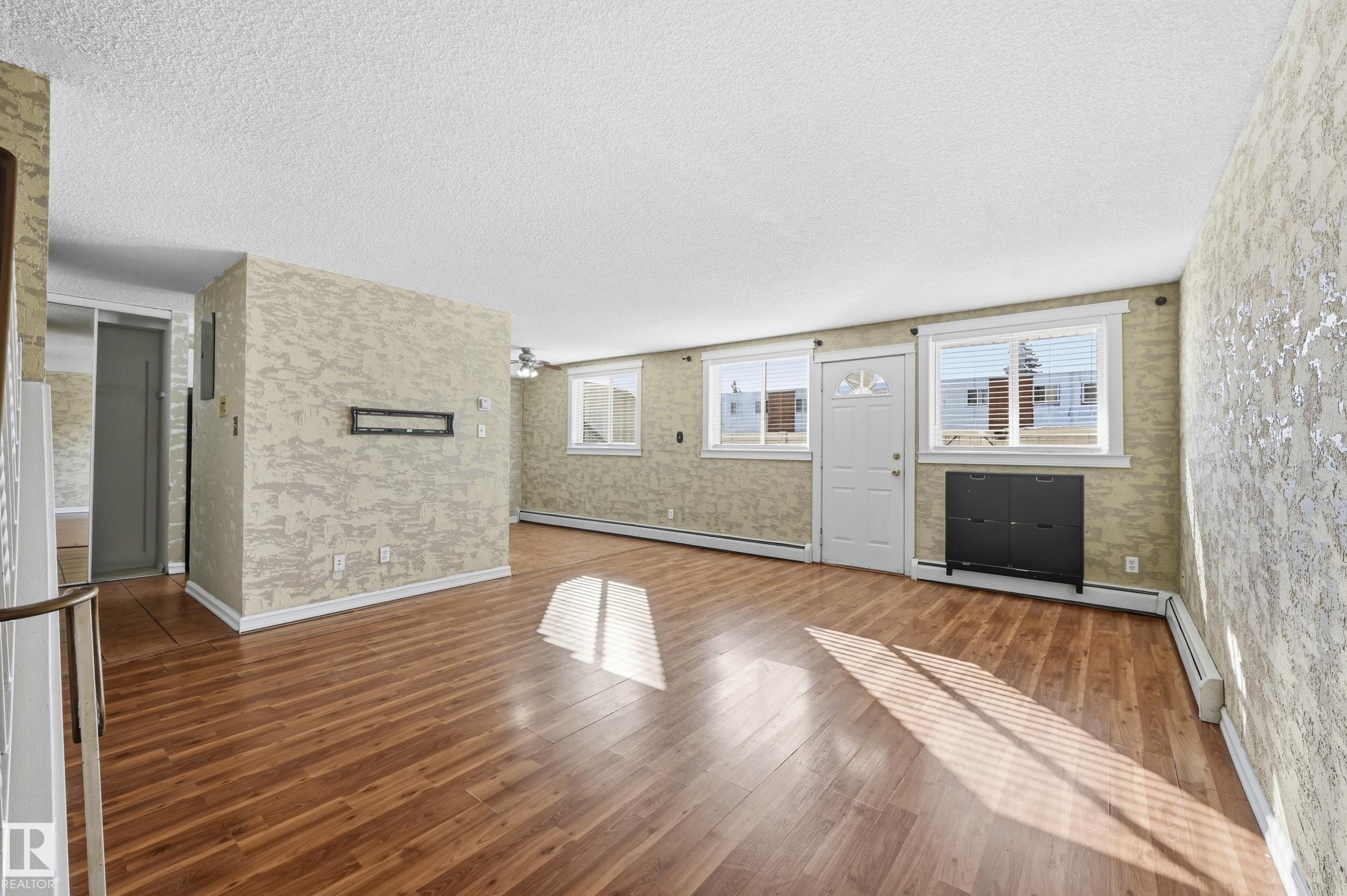 109 - 14530 52 Street NW, Casselman, Edmonton