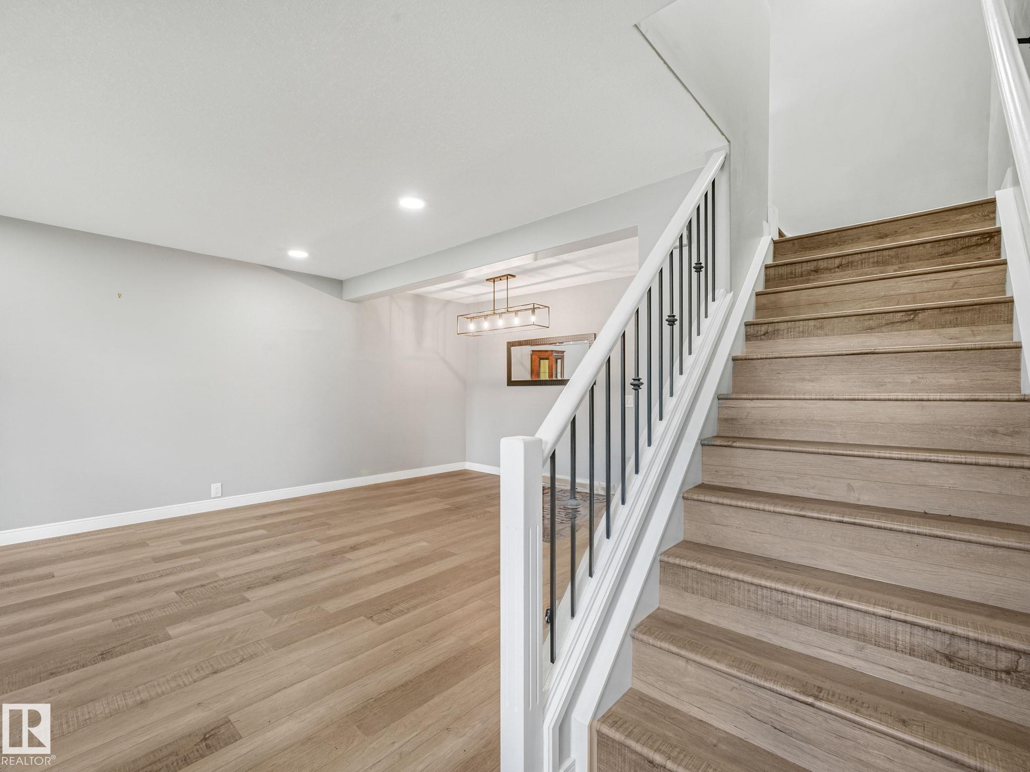 Picture for 5421 22 AV NW