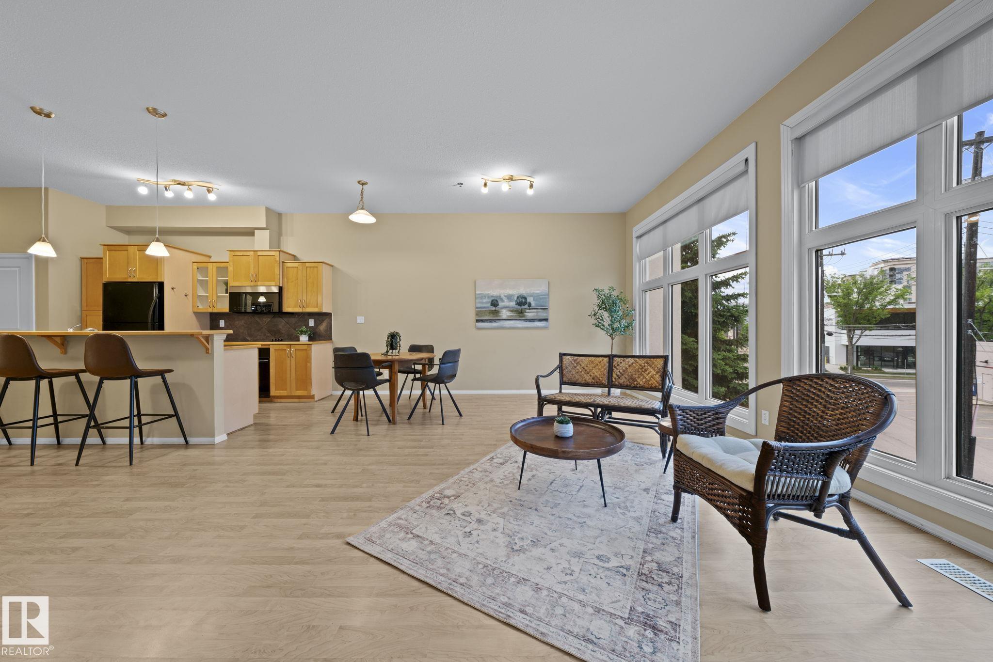 Photo 16 at 308 - 10147 112 Street NW, Wîhkwêntôwin, Edmonton