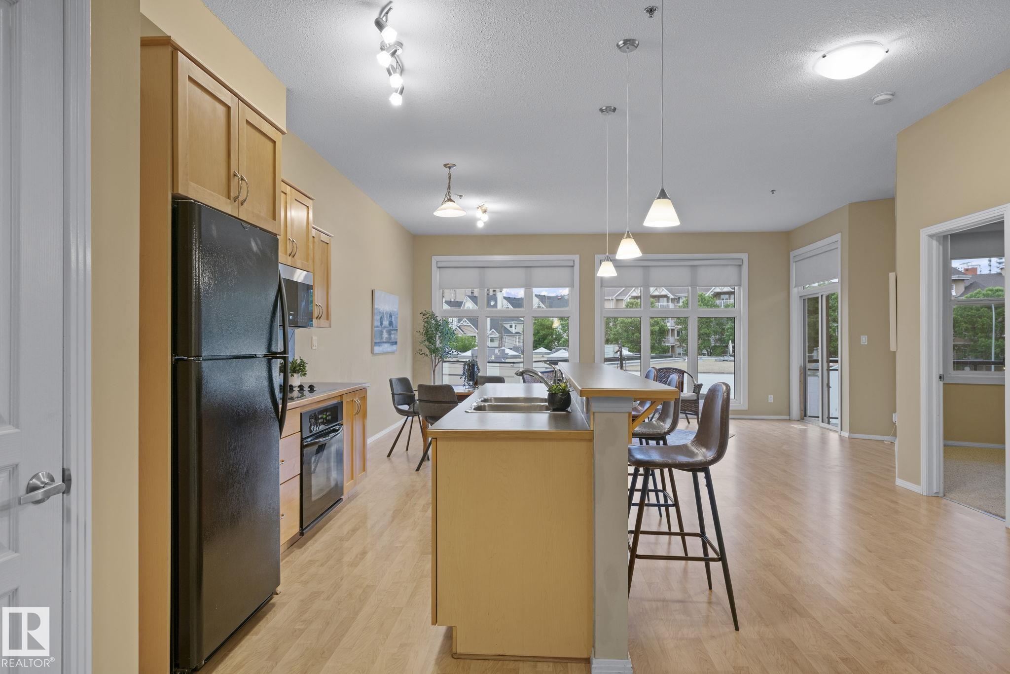 308 - 10147 112 Street NW, Wîhkwêntôwin, Edmonton