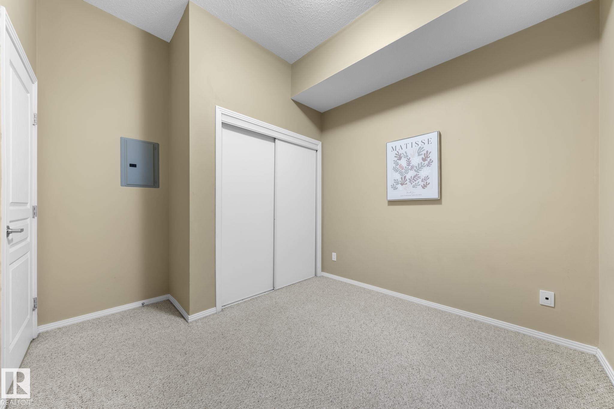 Photo 9 at 308 - 10147 112 Street NW, Wîhkwêntôwin, Edmonton