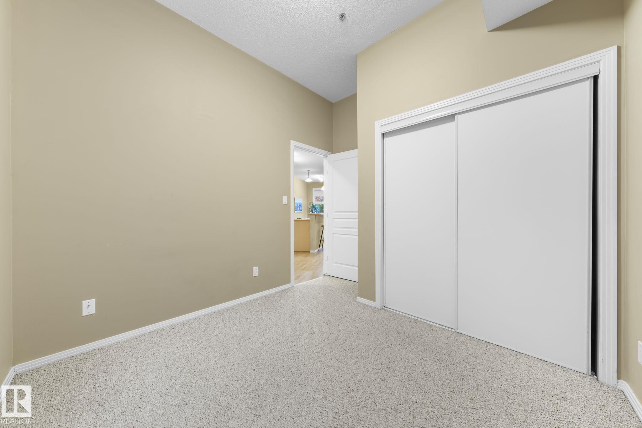 Photo 10 at 308 - 10147 112 Street NW, Wîhkwêntôwin, Edmonton