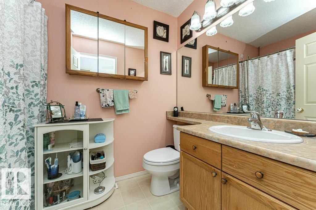 Photo 13 at 40 - 8 Dechene Road NW, Dechene, Edmonton
