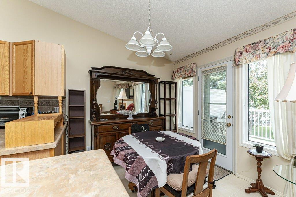 Photo 9 at 40 - 8 Dechene Road NW, Dechene, Edmonton