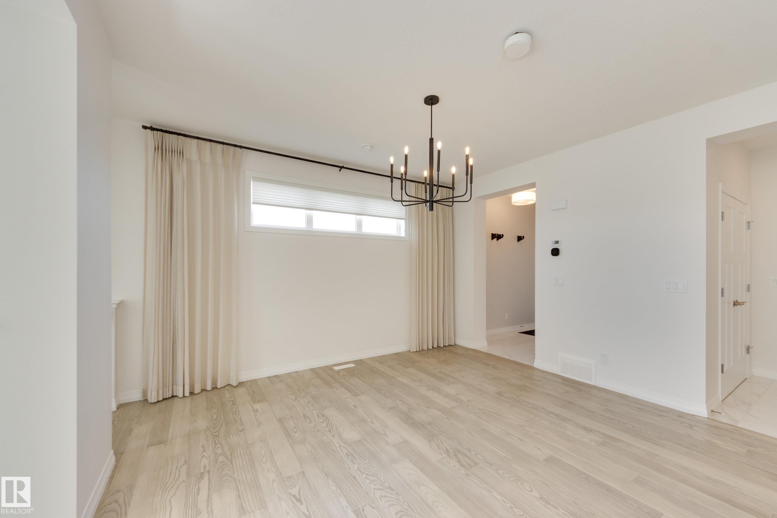 Photo 7 at 3249 Dixon Way SW, Desrochers Area, Edmonton