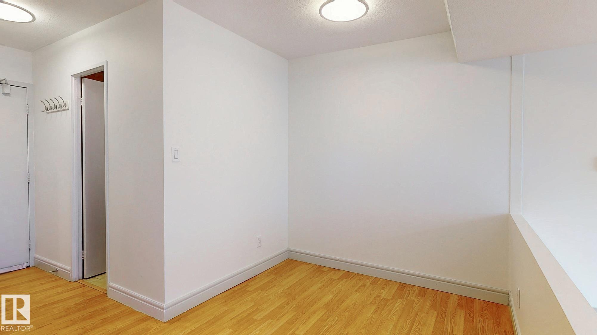 Photo 17 at 417 - 10160 114 Street NW, Wîhkwêntôwin, Edmonton