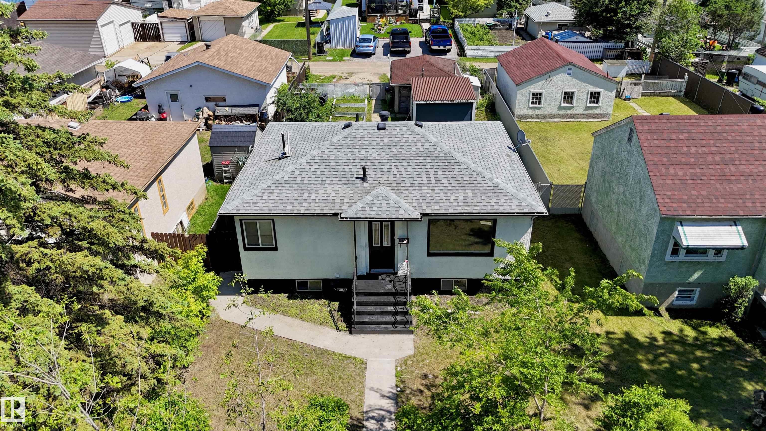 11927 68 Street NW, Montrose, Edmonton