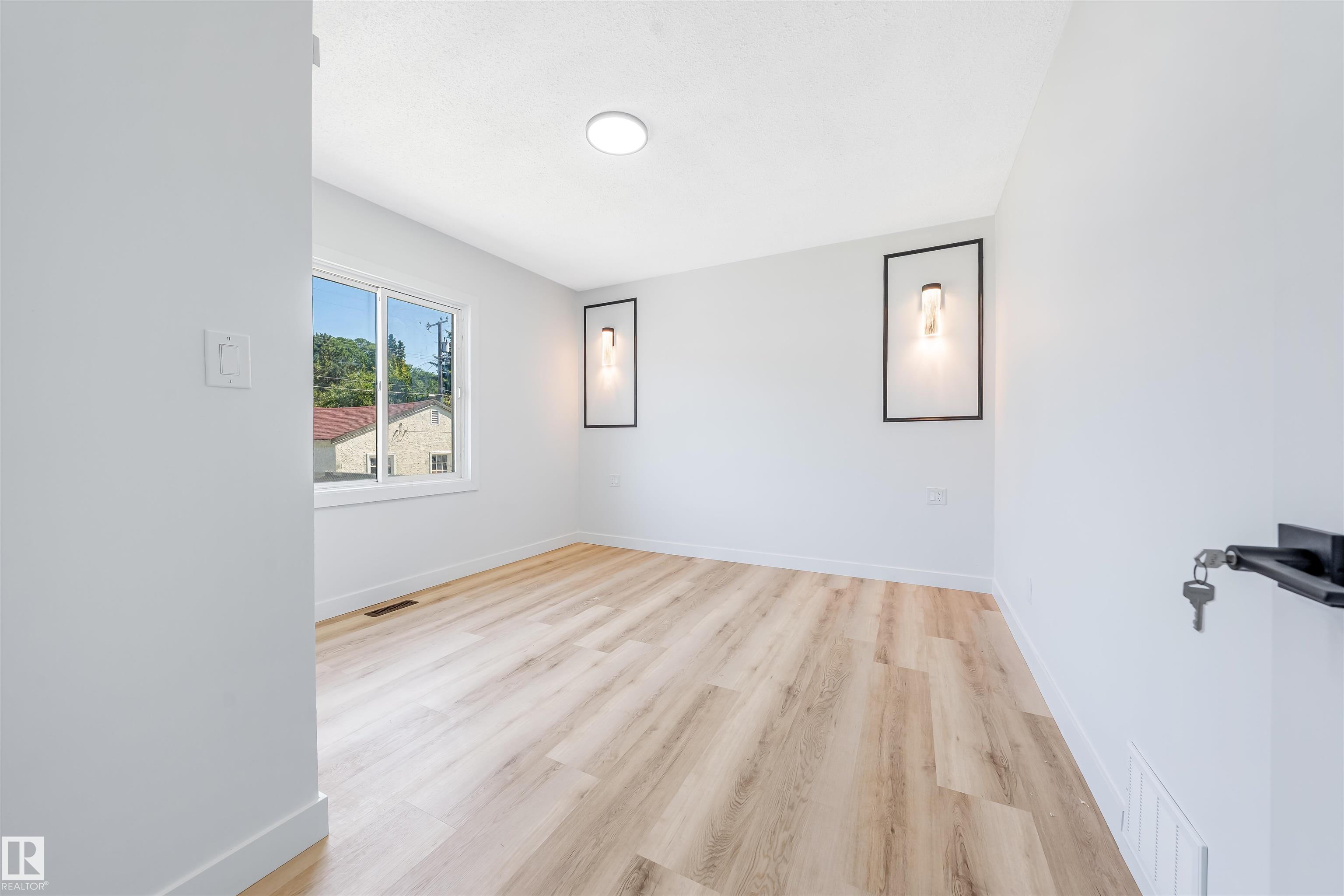 Photo 25 at 11927 68 Street NW, Montrose, Edmonton