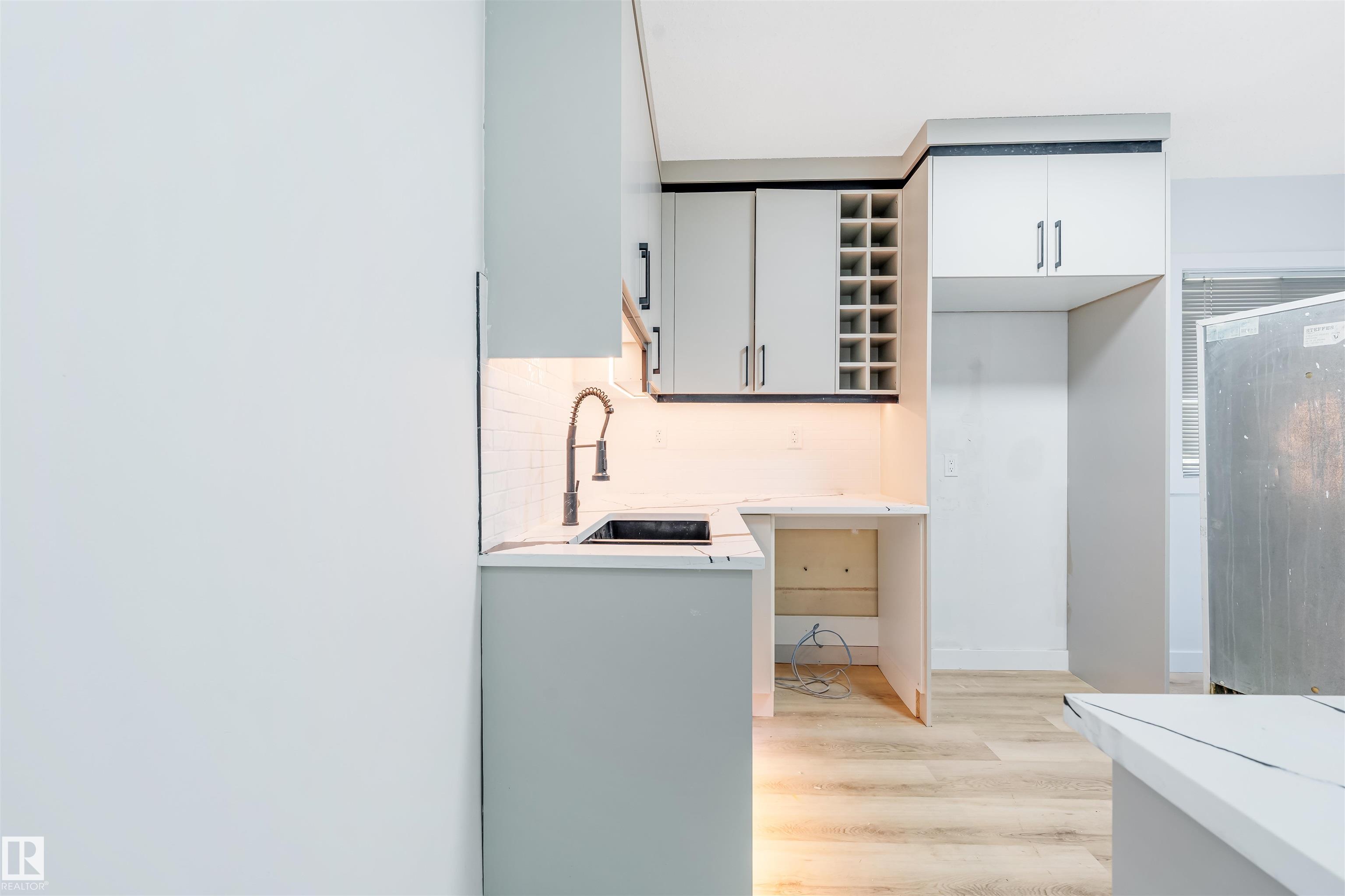 Photo 8 at 11927 68 Street NW, Montrose, Edmonton