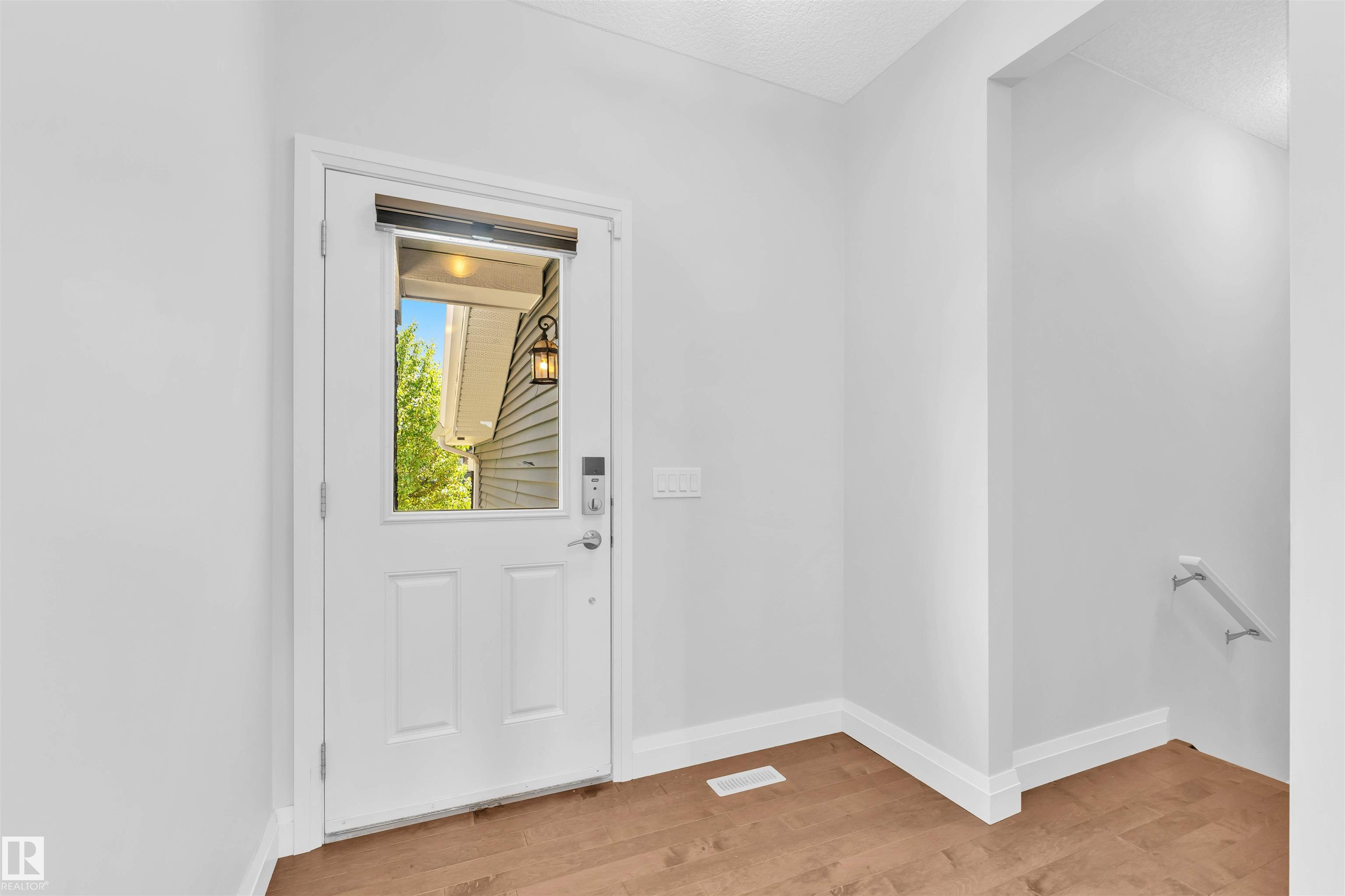 https://zimg.paragon.ice.com/ParagonImages/Property/PM/RAE/225409019/15/0/0/1f9a43b32dc41a548ec2abee982035ff/1/0ea1b301e13e7fb7e2cafa26710376e5/225409019-295557e6-aec4-42ef-8d59-1e5d23eb4e3f.JPG