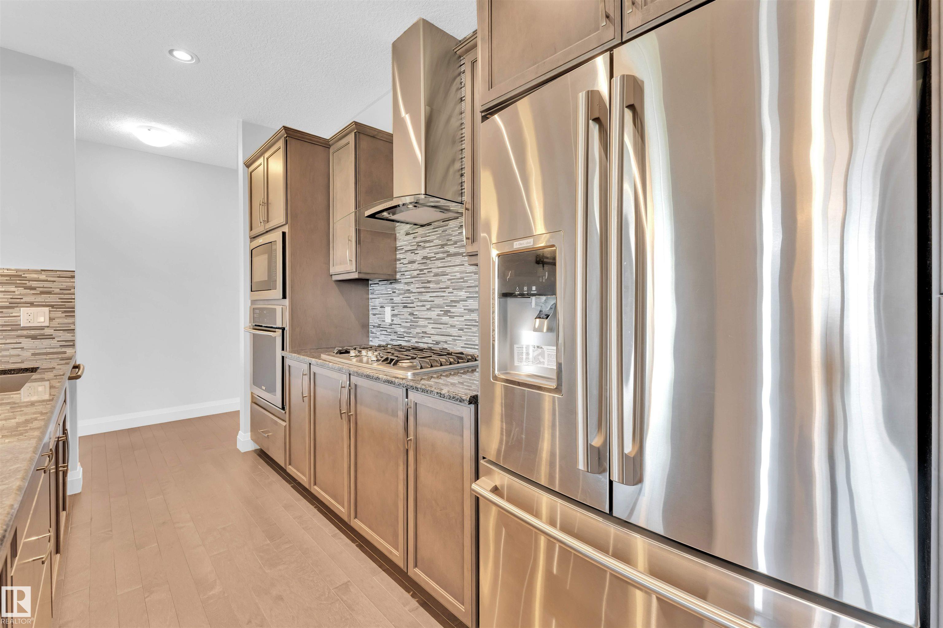 https://zimg.paragon.ice.com/ParagonImages/Property/PM/RAE/225409019/22/0/0/83a264f143180e70d555138e937d7291/1/0ea1b301e13e7fb7e2cafa26710376e5/225409019-74879def-35f3-48d5-a5ea-677722c777bd.JPG