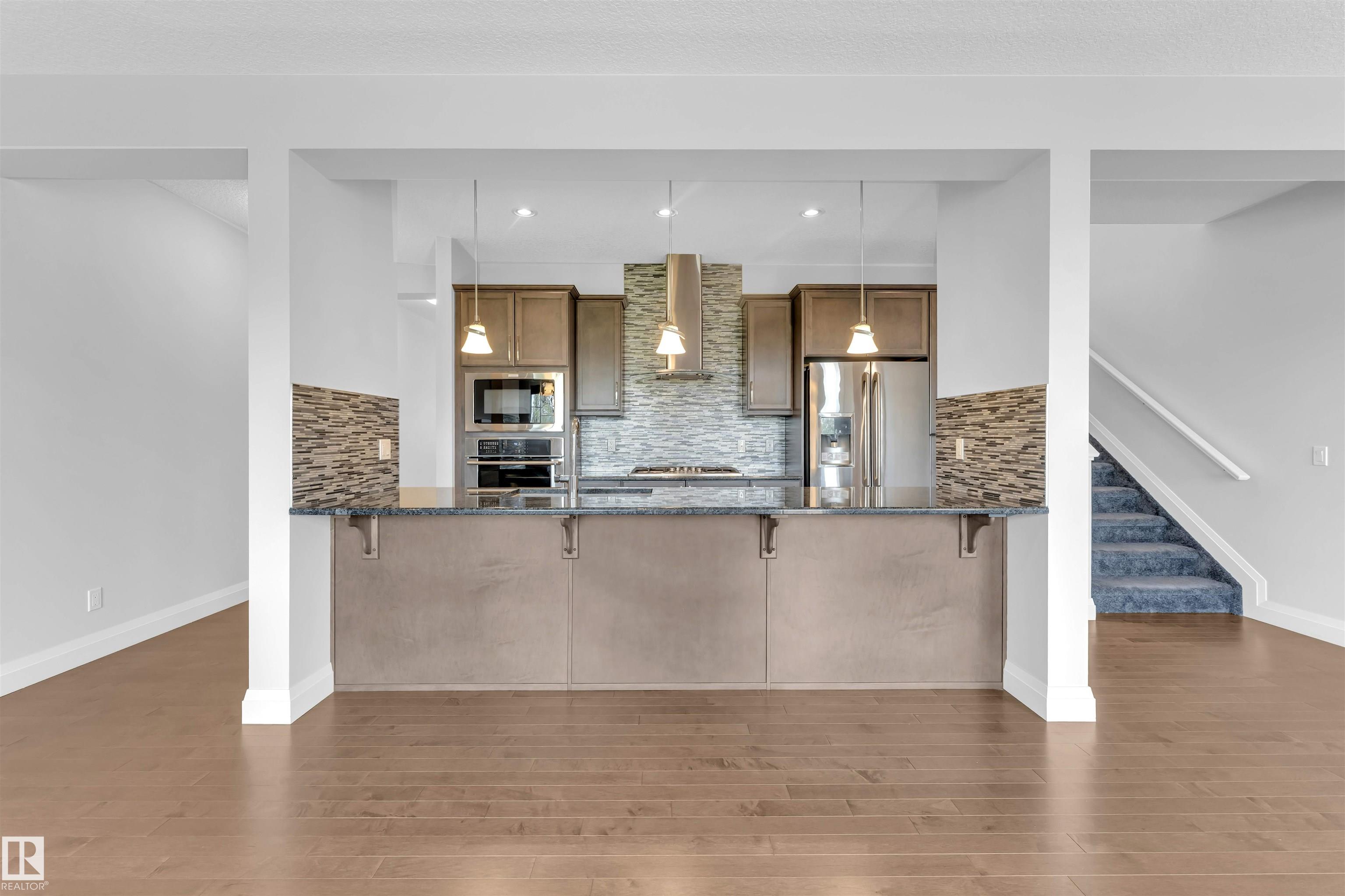 https://zimg.paragon.ice.com/ParagonImages/Property/PM/RAE/225409019/25/0/0/a2997d05c89e9192d11a9f9f1b0a9250/1/0ea1b301e13e7fb7e2cafa26710376e5/225409019-b86b8aac-3d3e-4c2f-ae33-acdb2f917c34.JPG