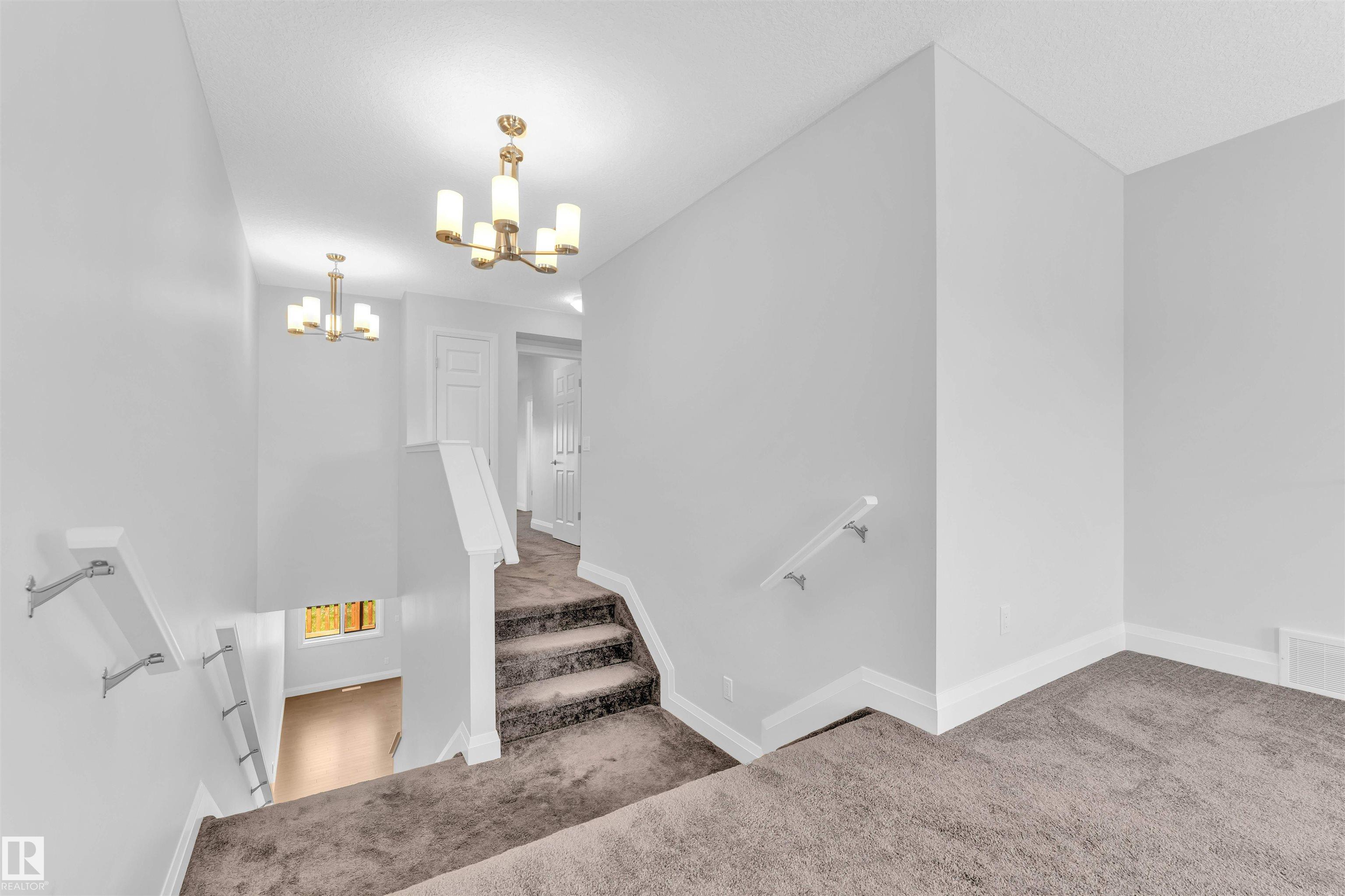 https://zimg.paragon.ice.com/ParagonImages/Property/PM/RAE/225409019/34/0/0/099bf2a0c61e301aa89004cb39209e67/1/0ea1b301e13e7fb7e2cafa26710376e5/225409019-44f7e8b3-0da1-4af3-b3db-44d4c4c15b6b.JPG