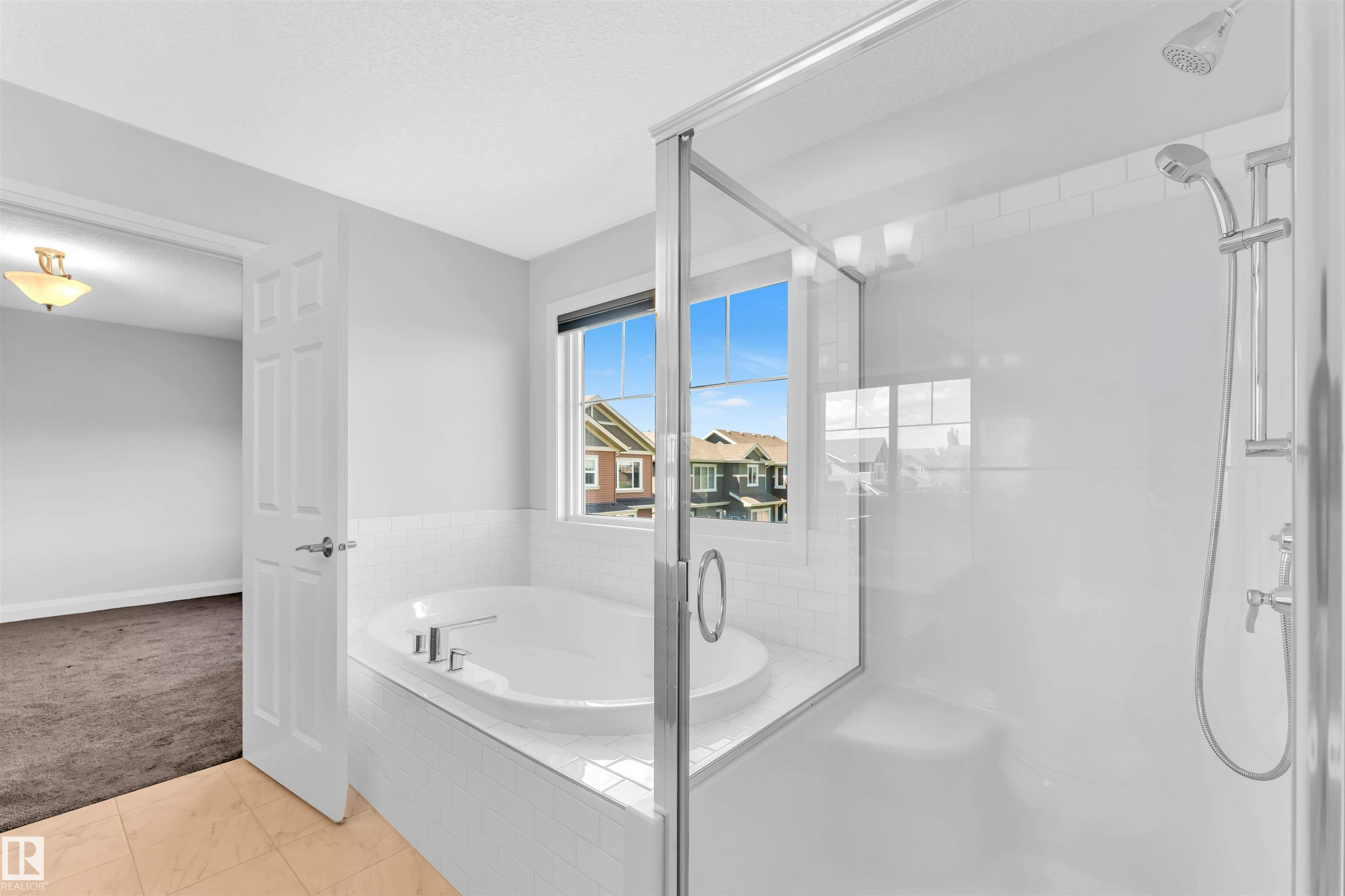 https://zimg.paragon.ice.com/ParagonImages/Property/PM/RAE/225409019/43/0/0/7b8863dedca252d4ab07b35144b91ae5/1/0ea1b301e13e7fb7e2cafa26710376e5/225409019-5d795692-20ef-417e-874c-f497e0ae58ed.JPG