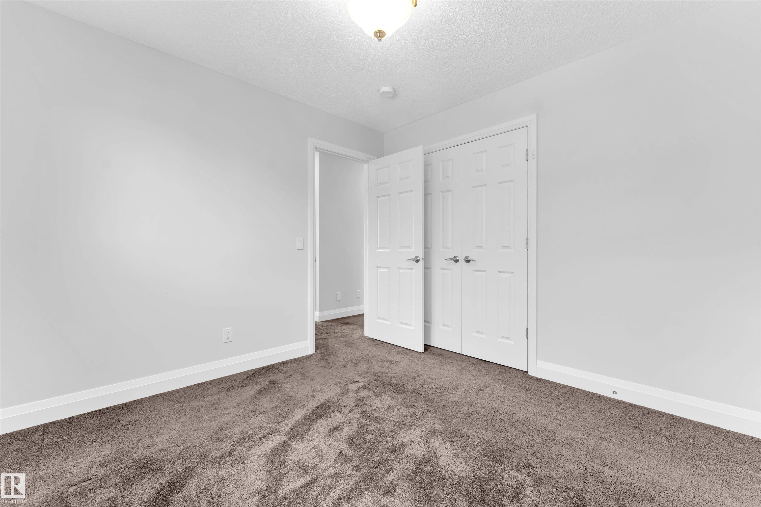 https://zimg.paragon.ice.com/ParagonImages/Property/PM/RAE/225409019/46/0/0/c67013796c3c10f89939b686347c5c00/1/0ea1b301e13e7fb7e2cafa26710376e5/225409019-67913b10-1b8f-477d-bb17-cc91f458a649.JPG