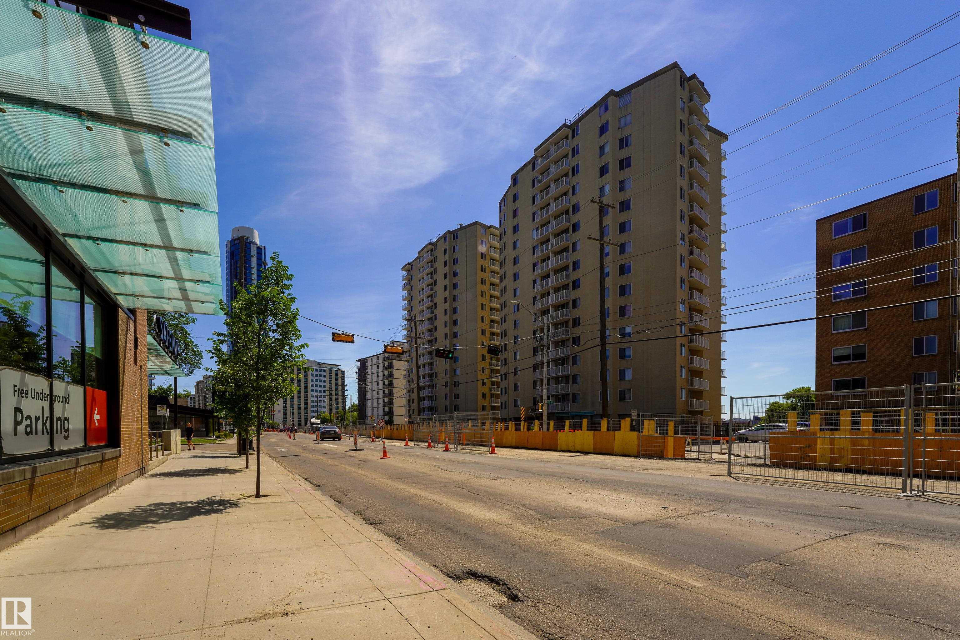 305 - 12121 Jasper Avenue NW, Wîhkwêntôwin, Edmonton