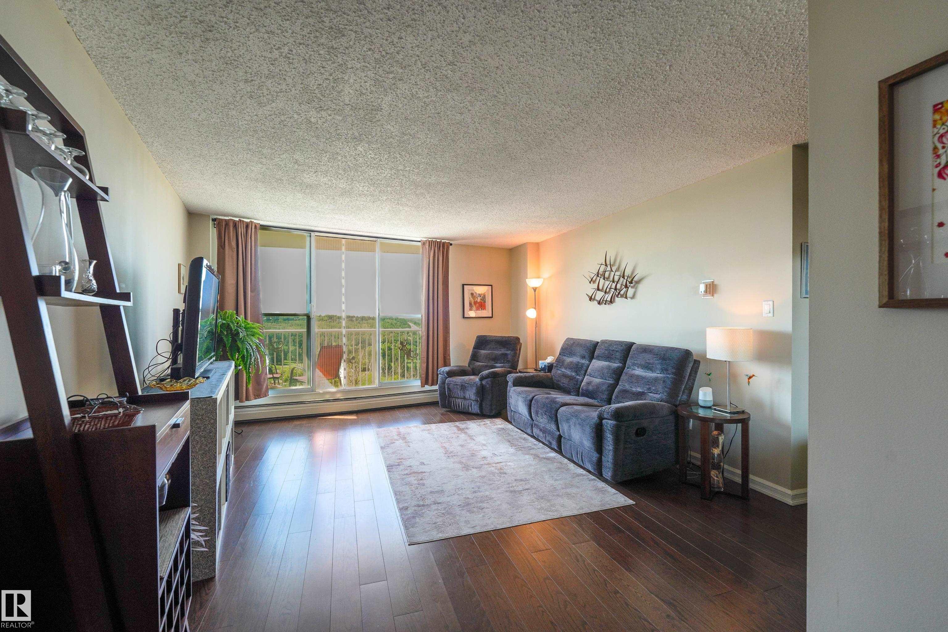Photo 11 at 305 - 12121 Jasper Avenue NW, Wîhkwêntôwin, Edmonton