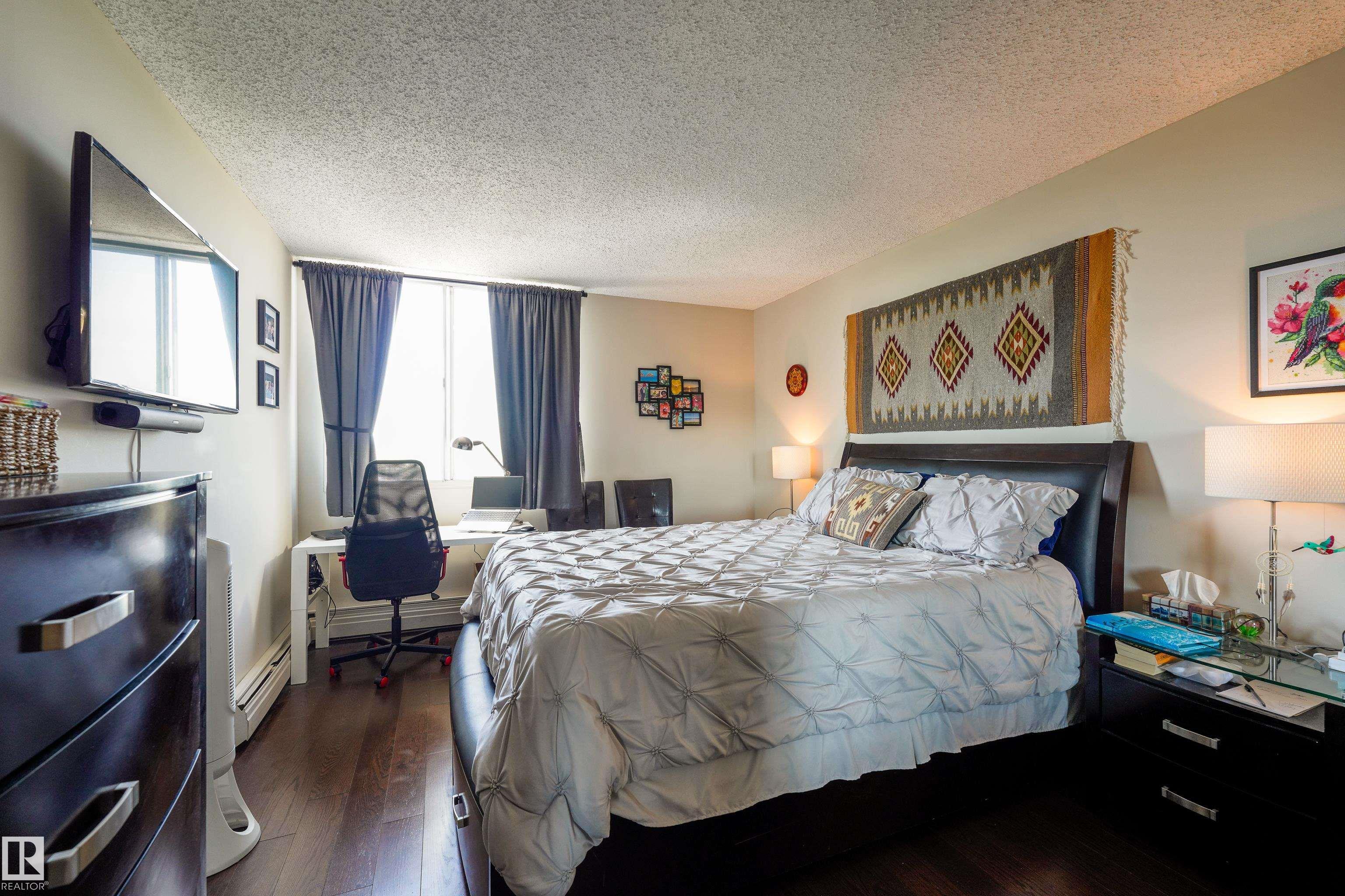 Photo 17 at 305 - 12121 Jasper Avenue NW, Wîhkwêntôwin, Edmonton