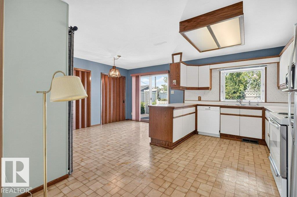Photo 11 at 13008 135 Street NW, Athlone, Edmonton