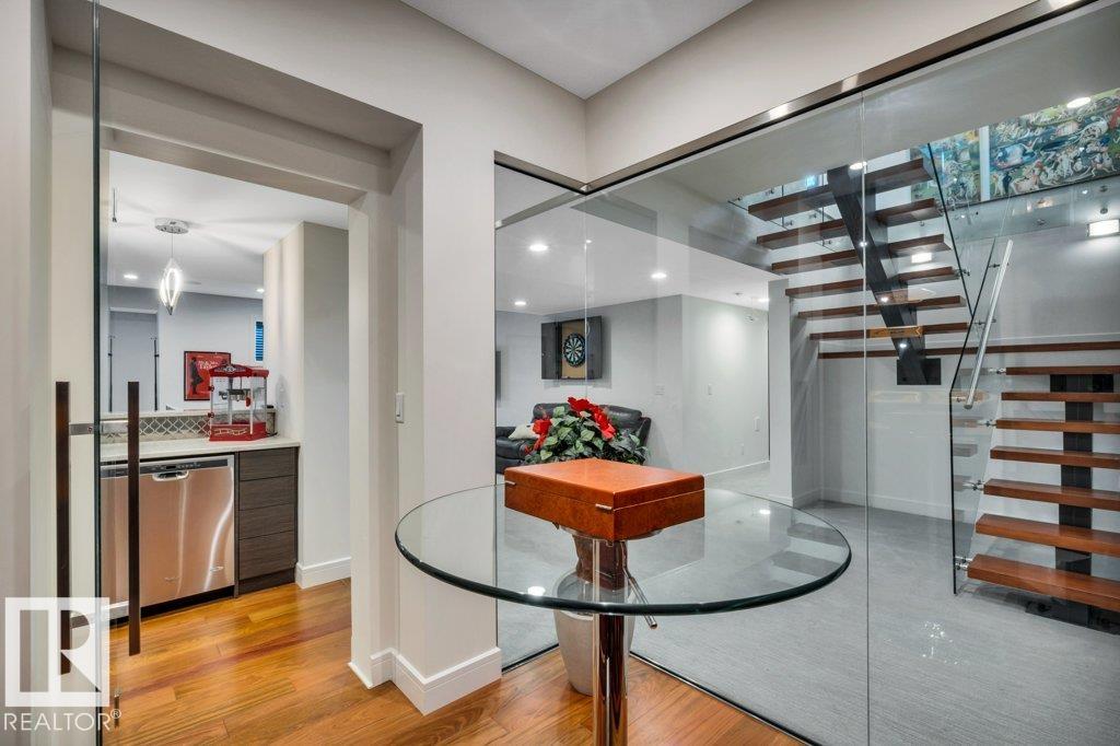 https://zimg.paragon.ice.com/ParagonImages/Property/PM/RAE/225409086/54/0/0/d897da286cc11db2ec1a9f6da6a6f70e/1/c994224265c6fb85d15a5f04c2a12393/225409086-83f6df1c-fbf7-4f53-8276-2b329b0700d6.JPG
