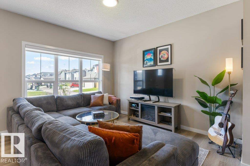 7056 181 Avenue NW, Crystallina Nera East, Edmonton