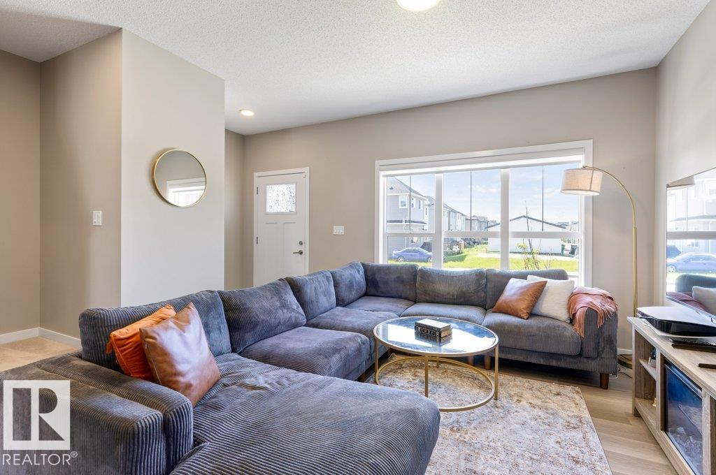 7056 181 Avenue NW, Crystallina Nera East, Edmonton