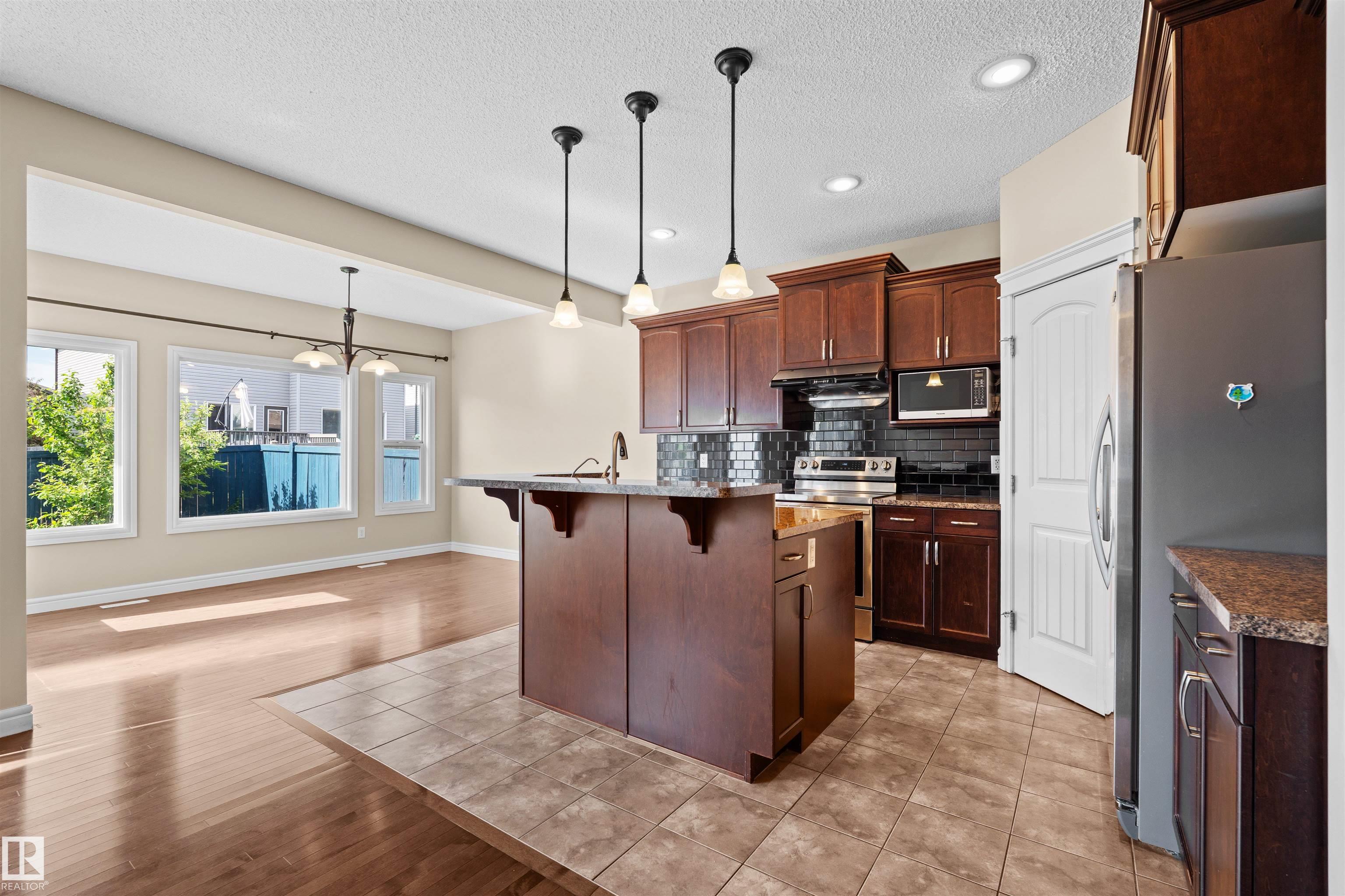11711 16 Avenue SW, Rutherford, Edmonton