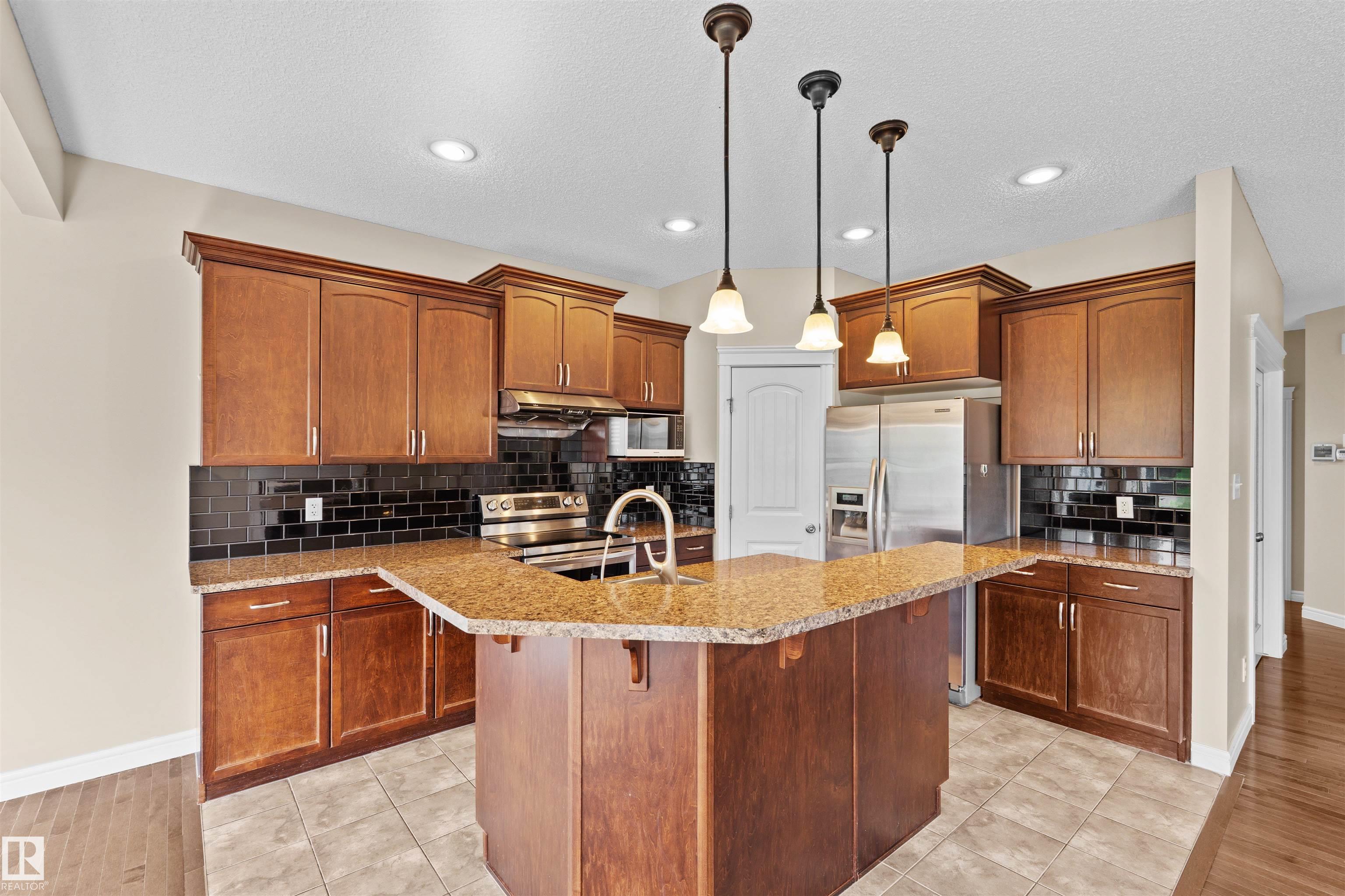 11711 16 Avenue SW, Rutherford, Edmonton