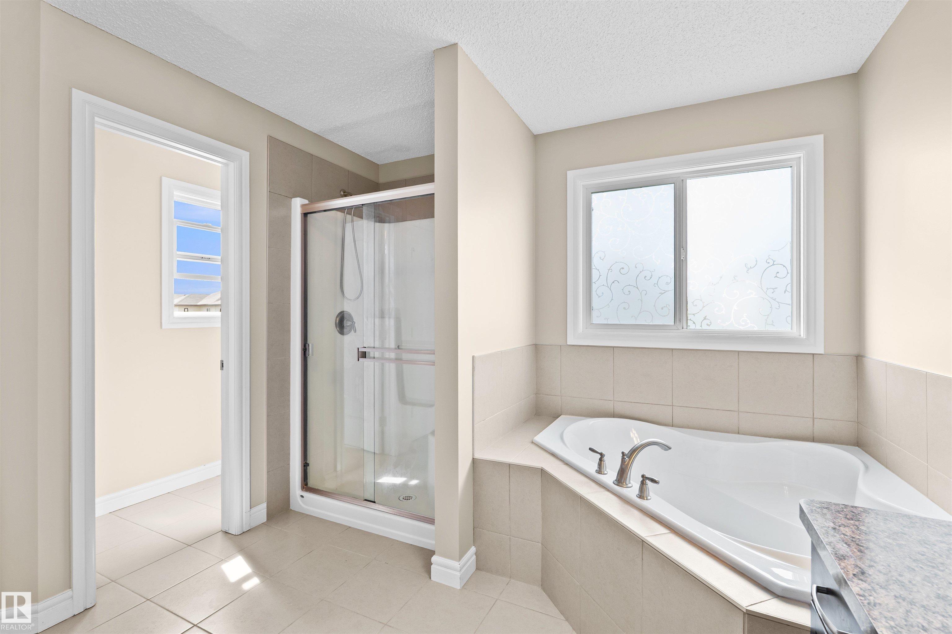 Photo 10 at 11711 16 Avenue SW, Rutherford, Edmonton