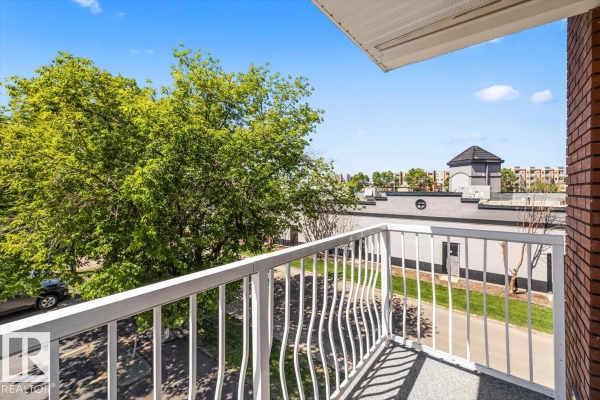 Photo 18 at 306 - 10330 113 Street NW, Wîhkwêntôwin, Edmonton