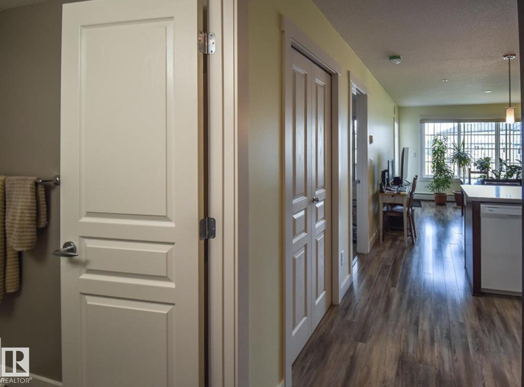 Photo 10 at 210 - 3670 139 Avenue NW, Clareview Town Centre, Edmonton