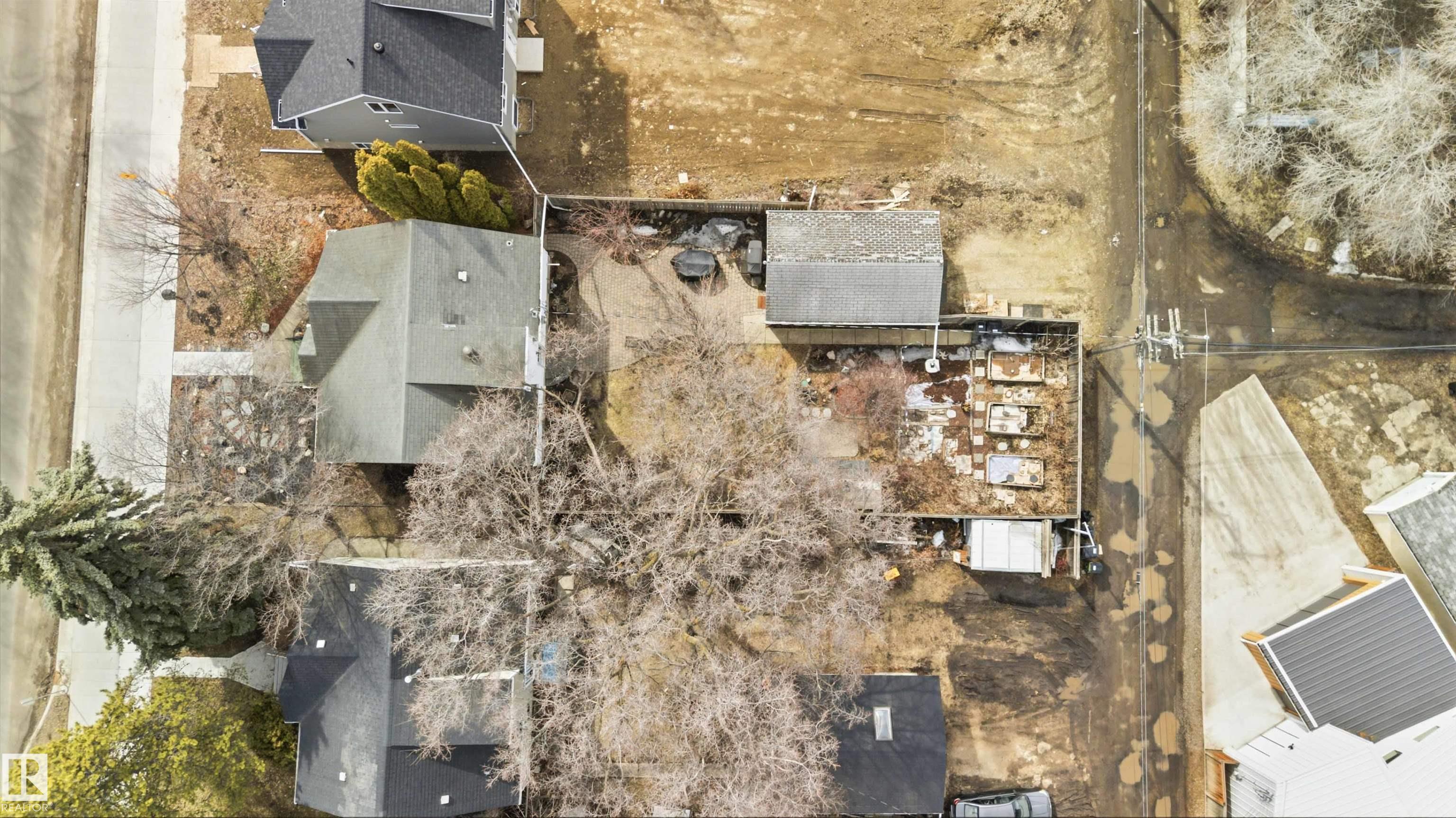 https://zimg.paragon.ice.com/ParagonImages/Property/PM/RAE/225409138/63/0/0/67a8d8a60f223d1fd290409a59d6ac81/1/0b51448697b665c795ede6cfd2288e34/225409138-329932de-22cf-4511-b7d1-ce6c1b945b24.JPG