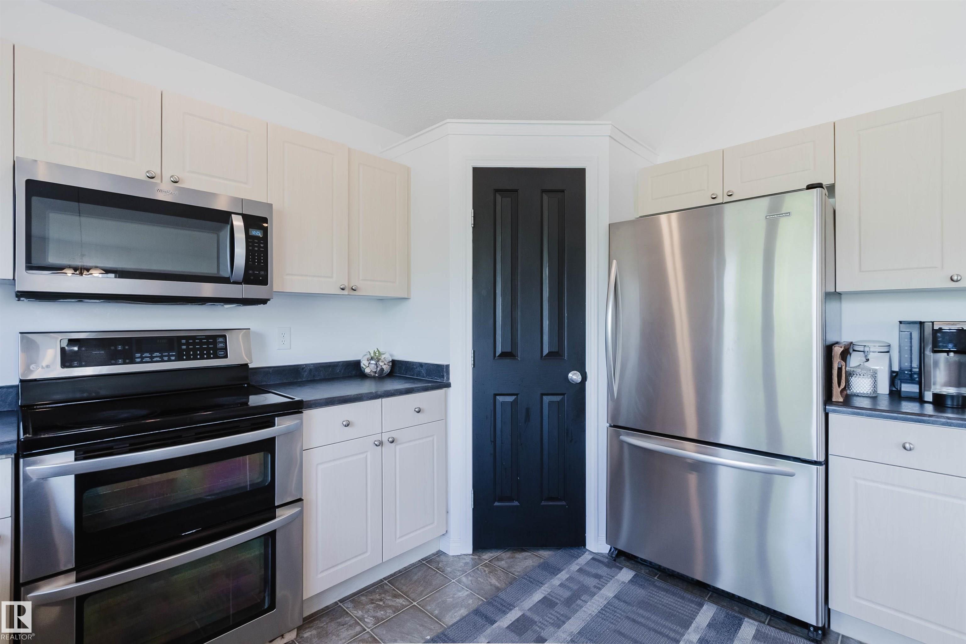 Photo 16 at 1743 Melrose Crescent SW, Macewan, Edmonton