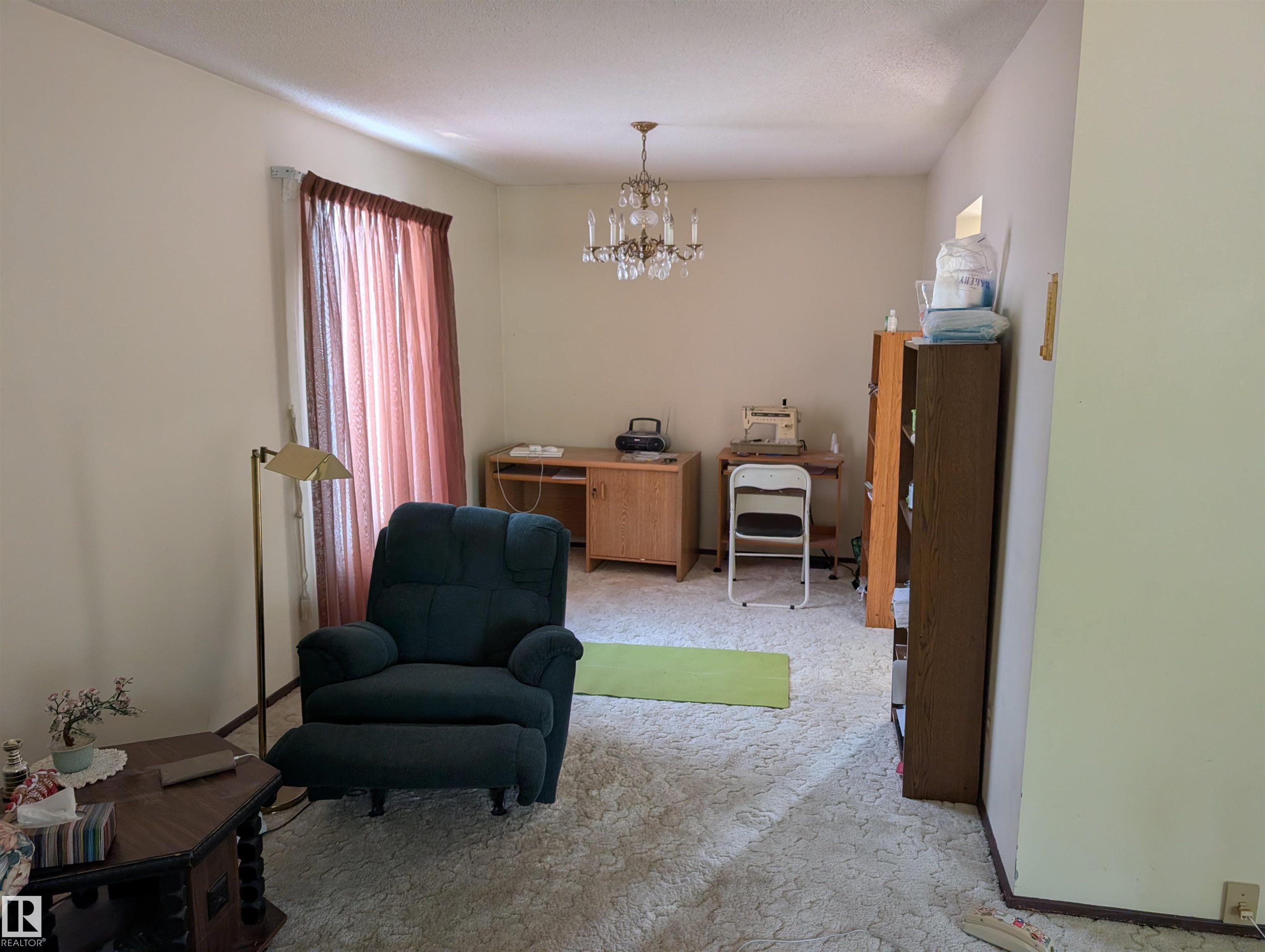 6415 147 Avenue NW, Mcleod, Edmonton