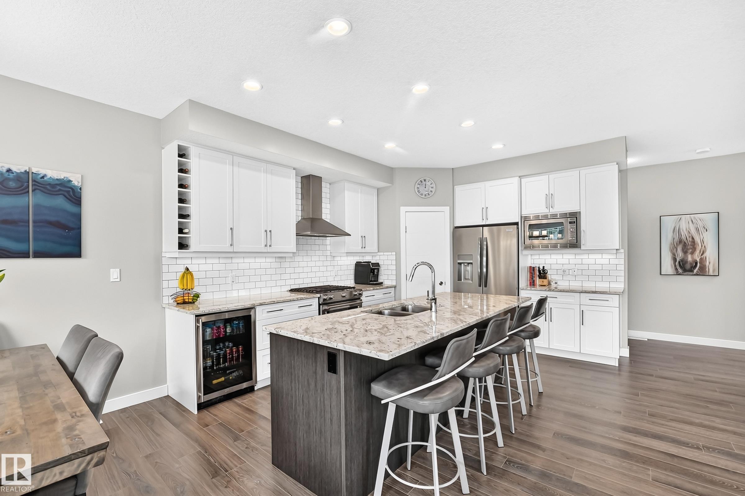 8548 Cushing Place SW, Chappelle Area, Edmonton