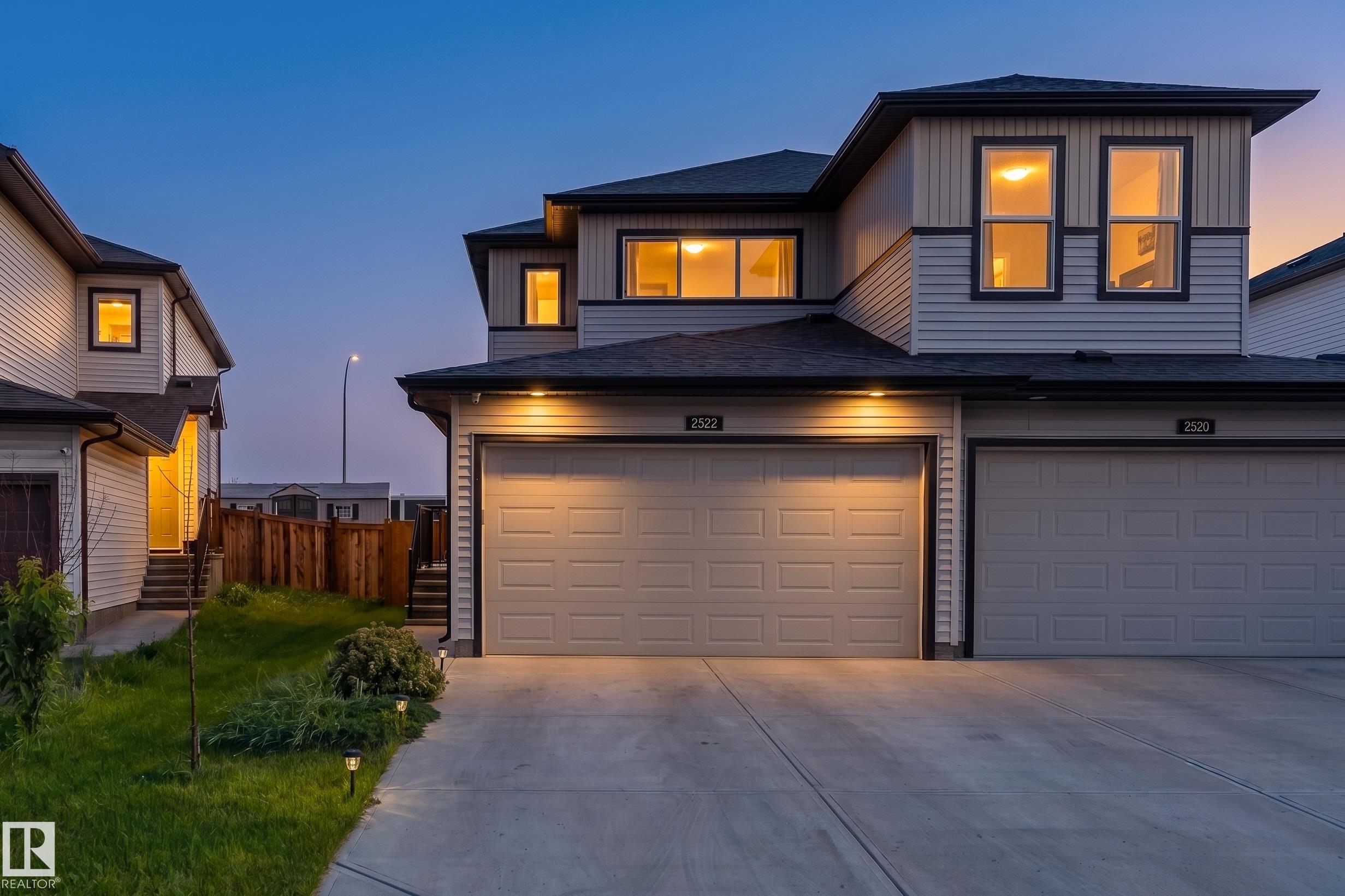 2522 152 Avenue, Edmonton, AB T5Y 3Z1