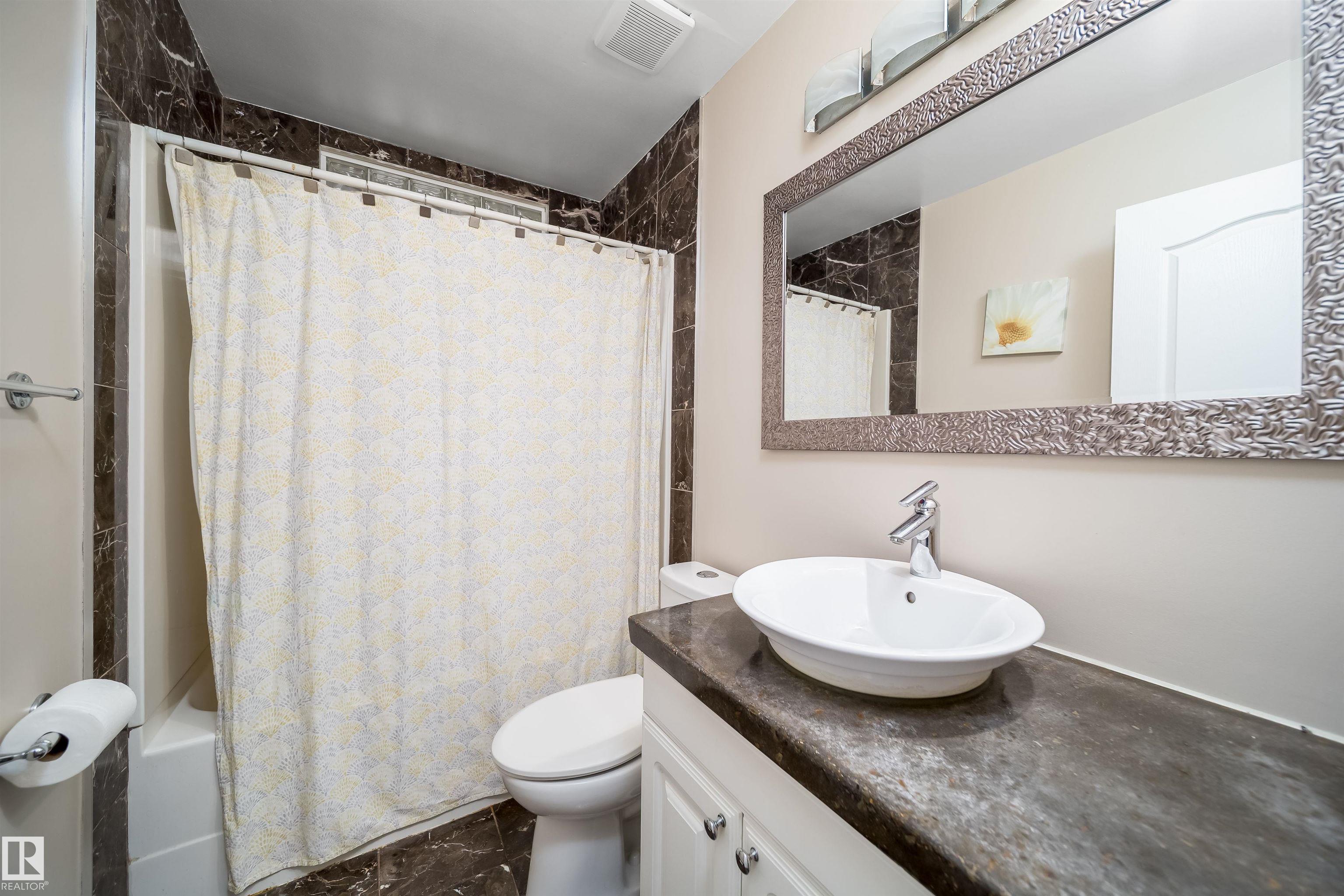 Photo 23 at 8512 142a Avenue NW, Northmount, Edmonton