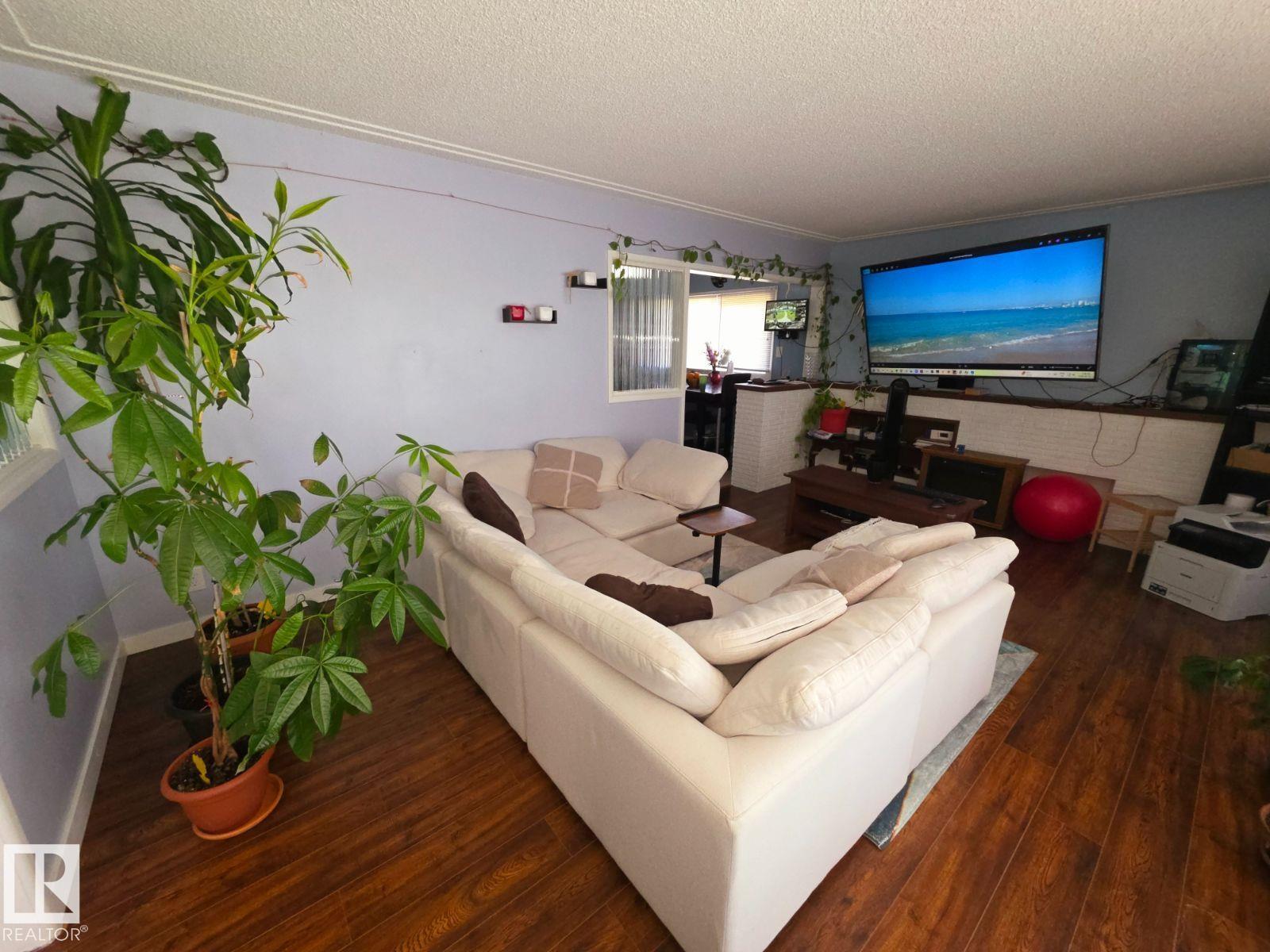 Photo 14 at 10404 116 Avenue NW, Spruce Avenue, Edmonton