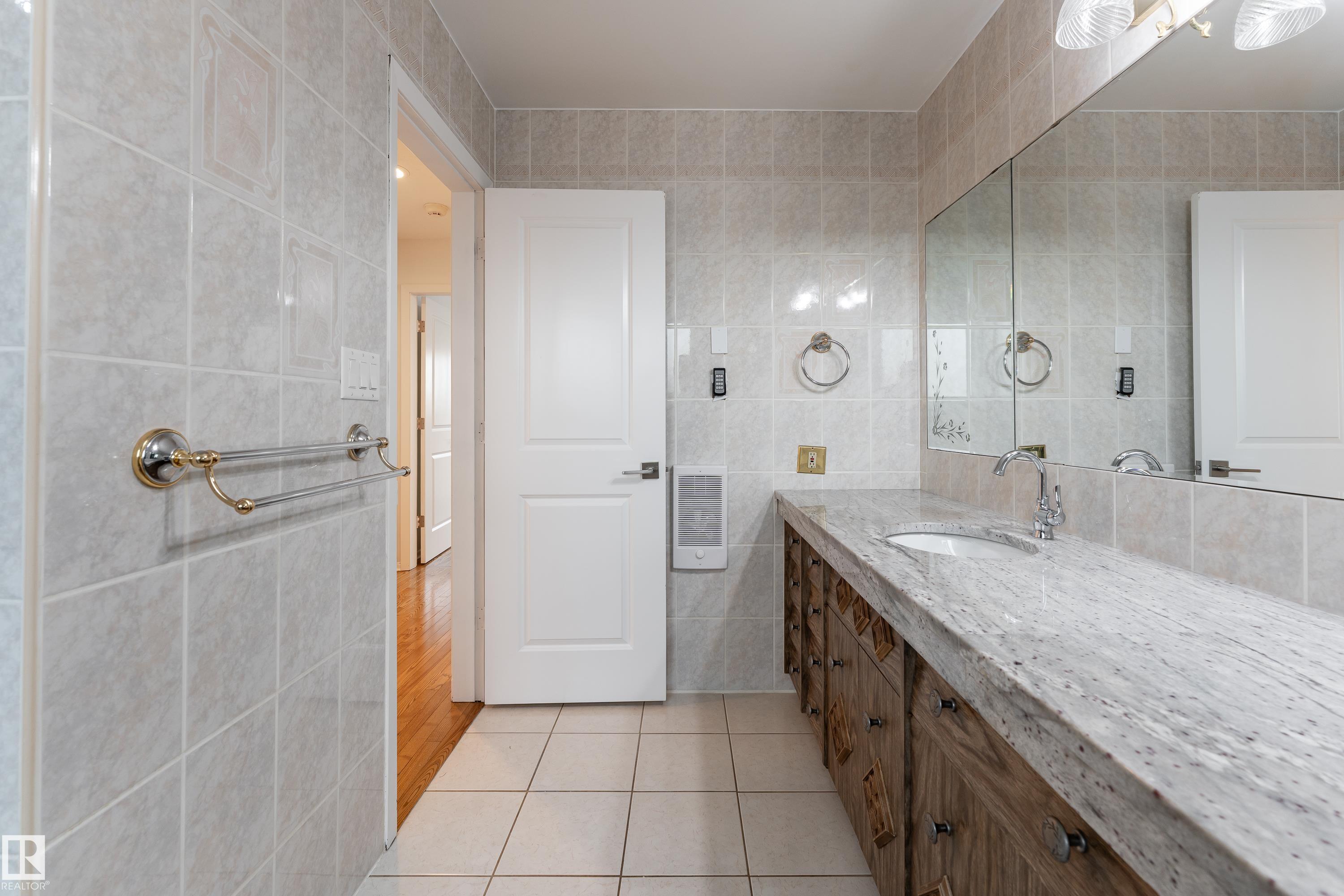 Photo 31 at 7802 132a Avenue NW, Delwood, Edmonton