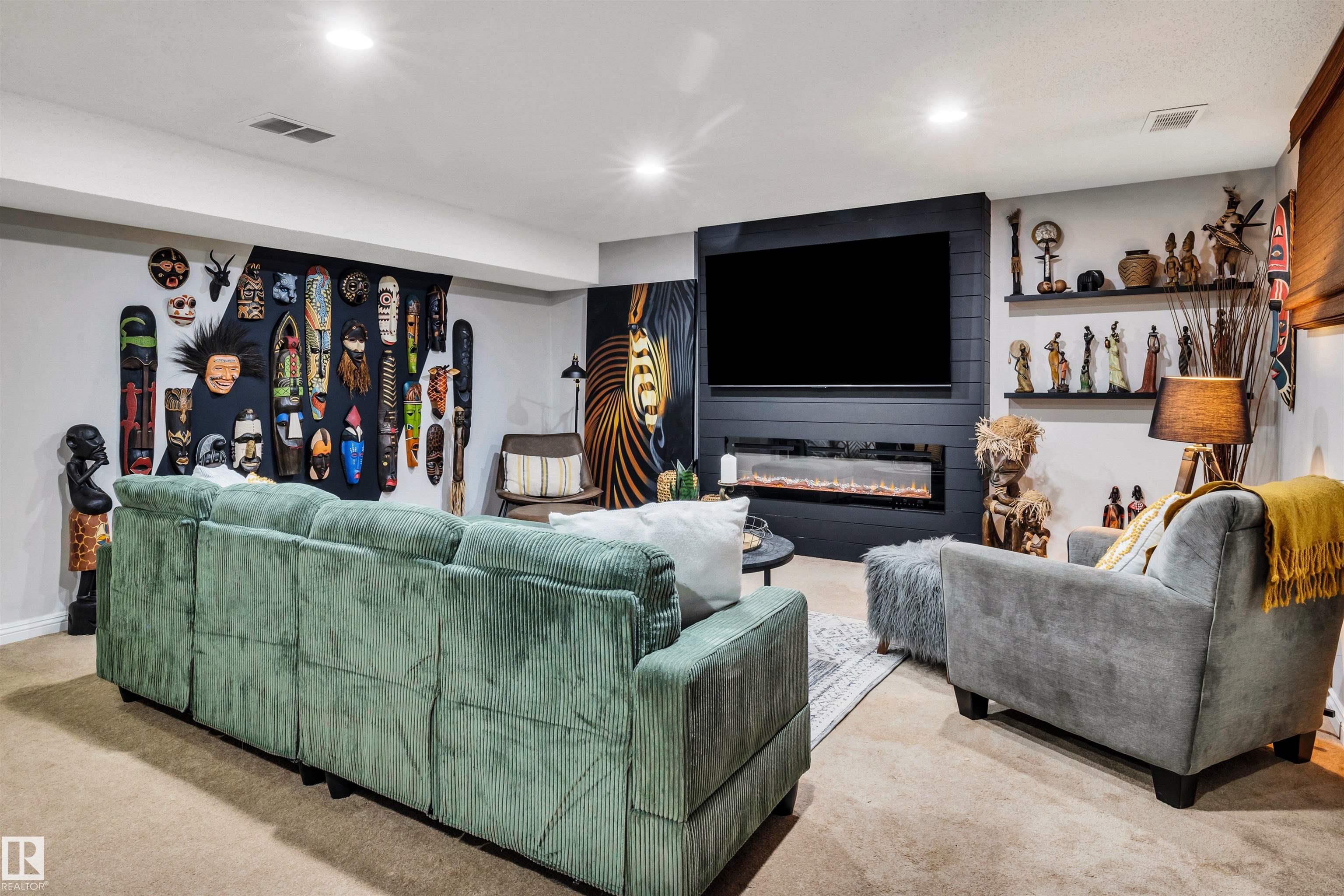Photo 36 at 9804 145 Avenue NW, Griesbach, Edmonton